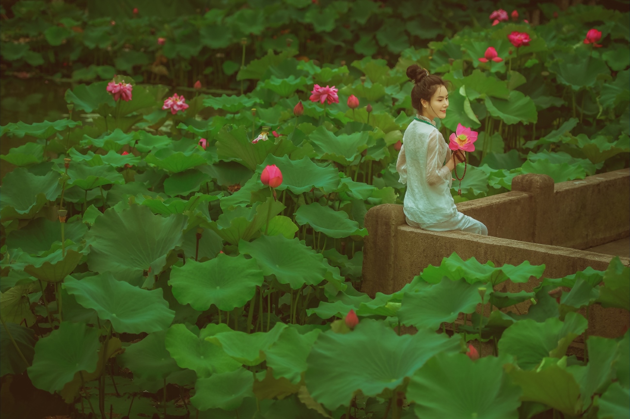 [YITUYU艺图语] 2021.08.14 赏荷记 颗颗树 [36P/260MB]