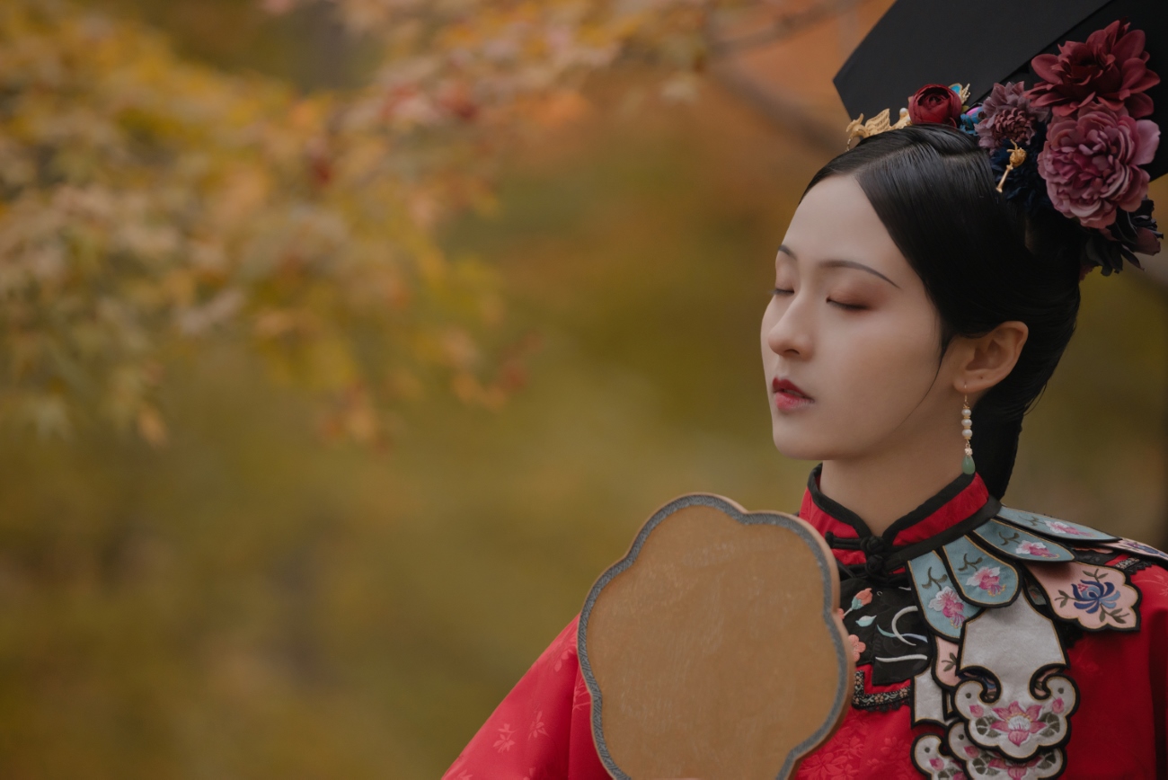 [YITUYU艺图语] 2021.08.10 晚秋 苏苏 [34P/685MB]