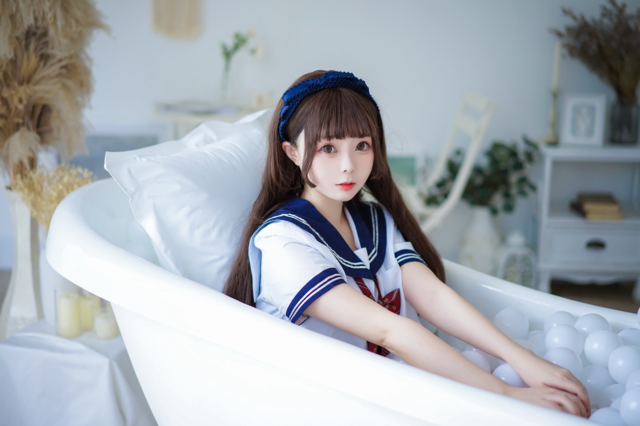 日奈娇 - 制服死库水[40P/272MB]