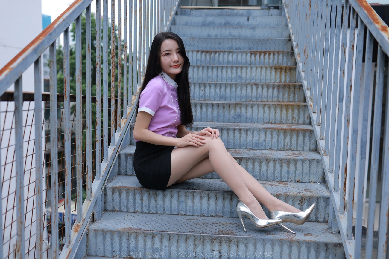 [IESS异思趣向] 耽丝 220623婉萍 自由飞翔的女秘书 [82P/81MB]