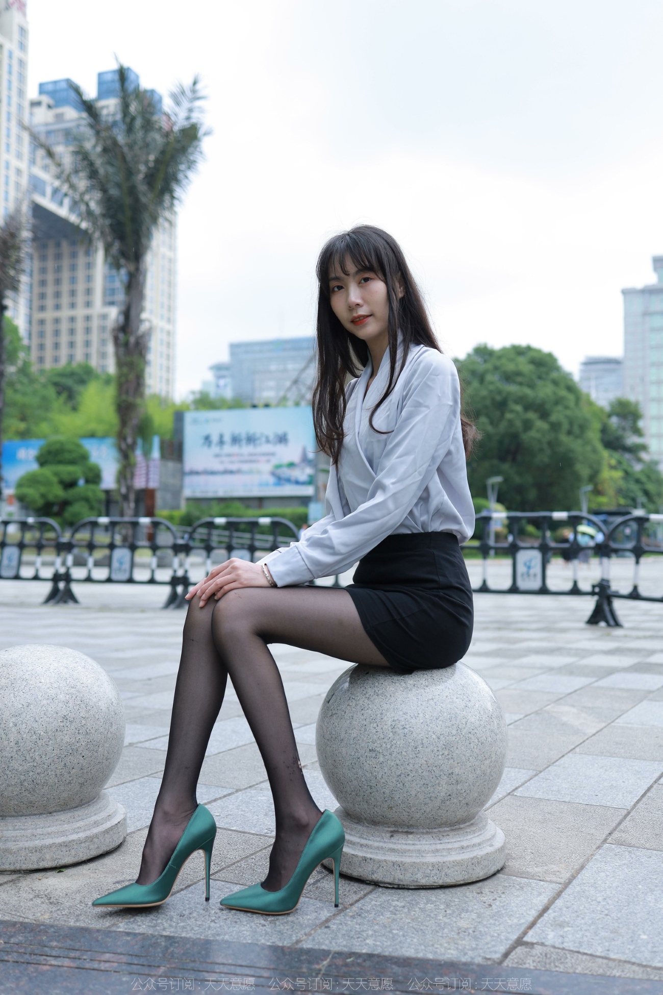 [IESS异思趣向] 耽丝 220621团团 春游 [80P/111MB]