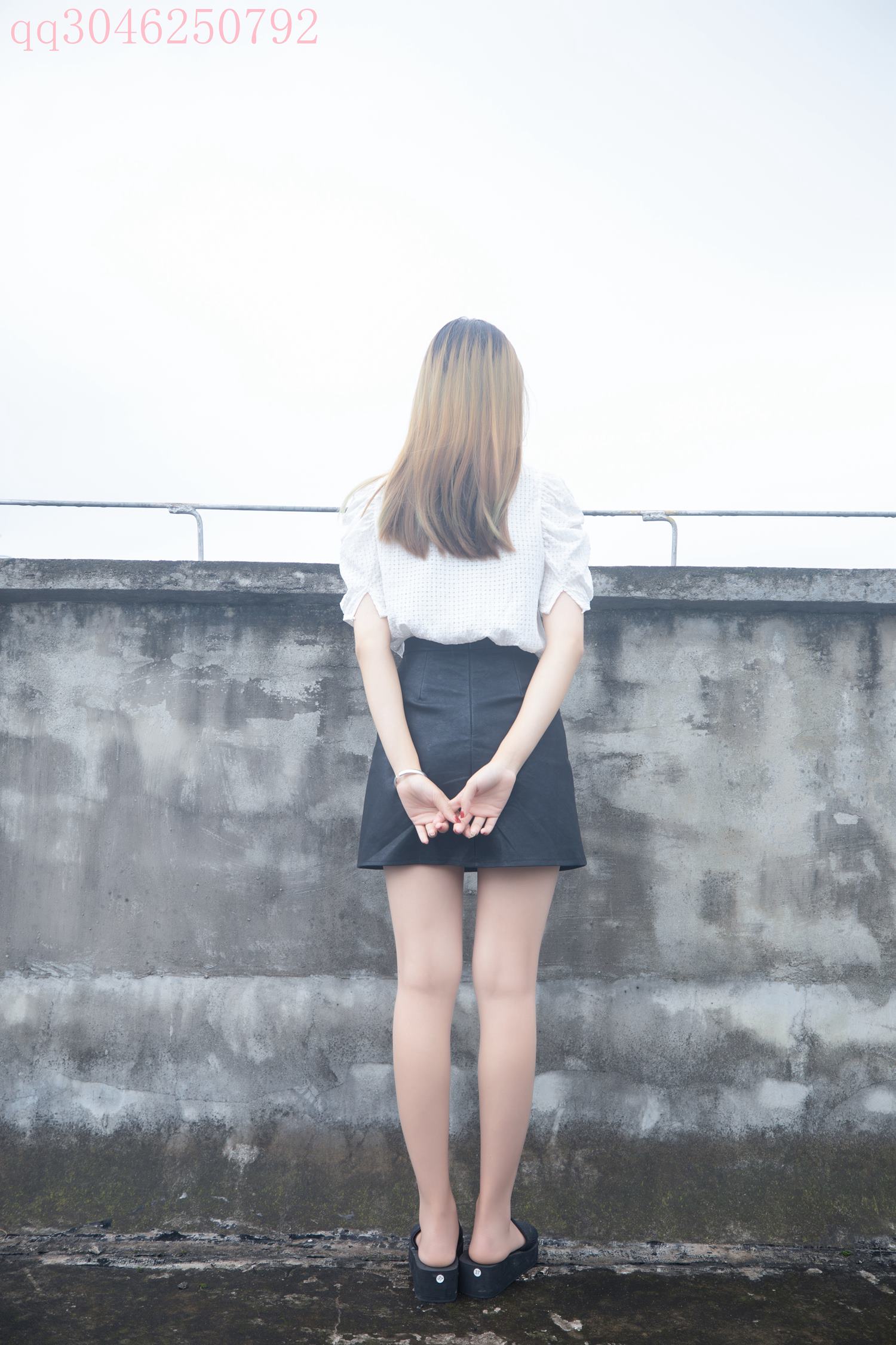 [MSLASS梦丝女神]2021.09.28 天台肉丝 王晓瑞[70P/491MB]