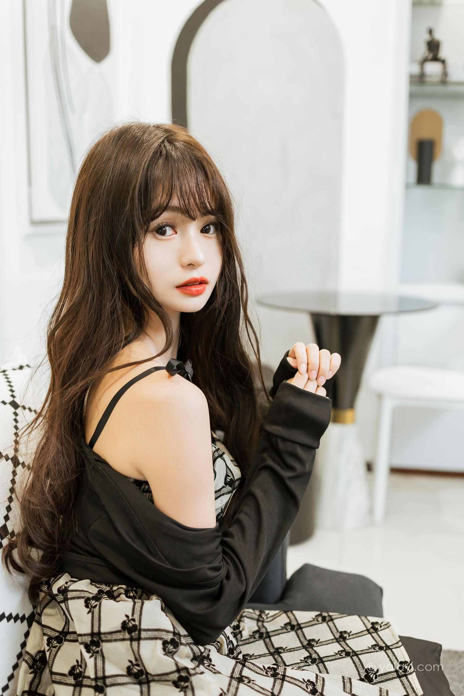 [YALAYI雅拉伊] 2022.09.05 NO.971 温柔的夜 小亭[47P/486MB]