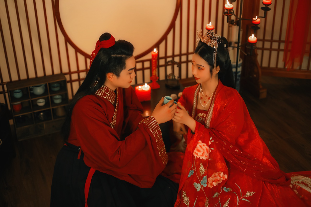 [YITUYU艺图语] 2021.09.04 佳偶天成 茵茵 [26P/379MB]