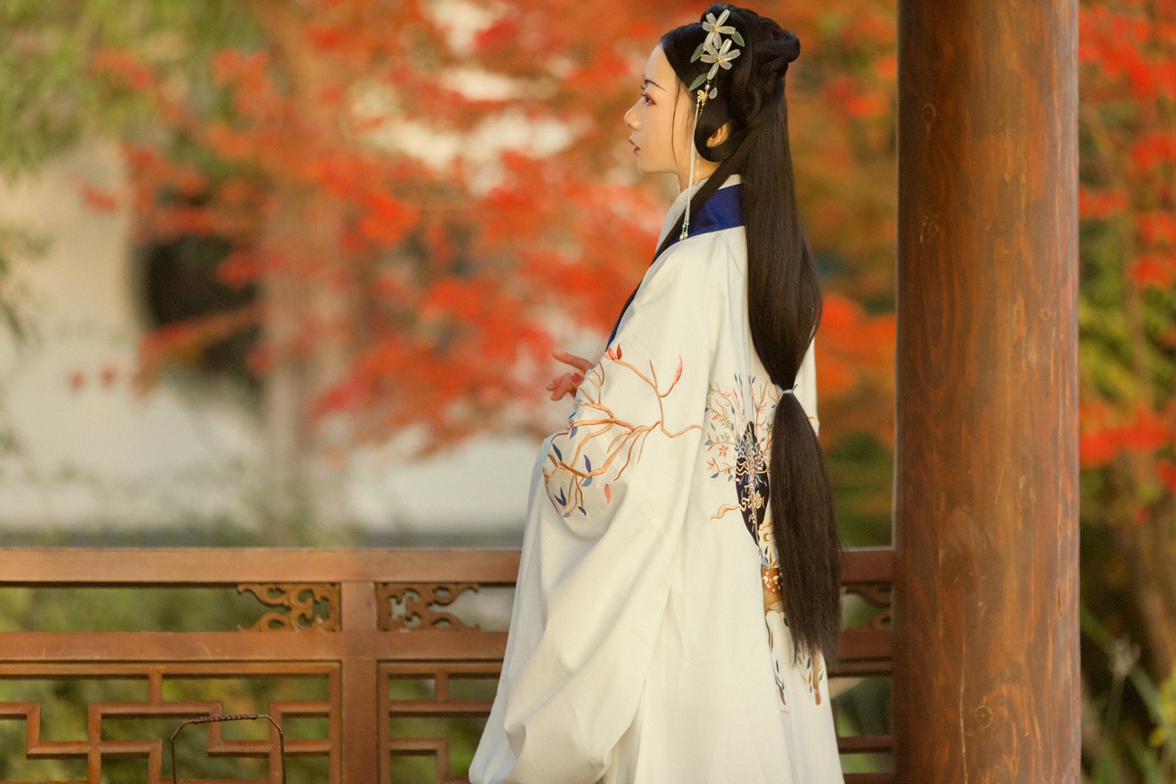 [YITUYU艺图语] 2021.09.01  丹枫入秋 门门 [28P/350MB]