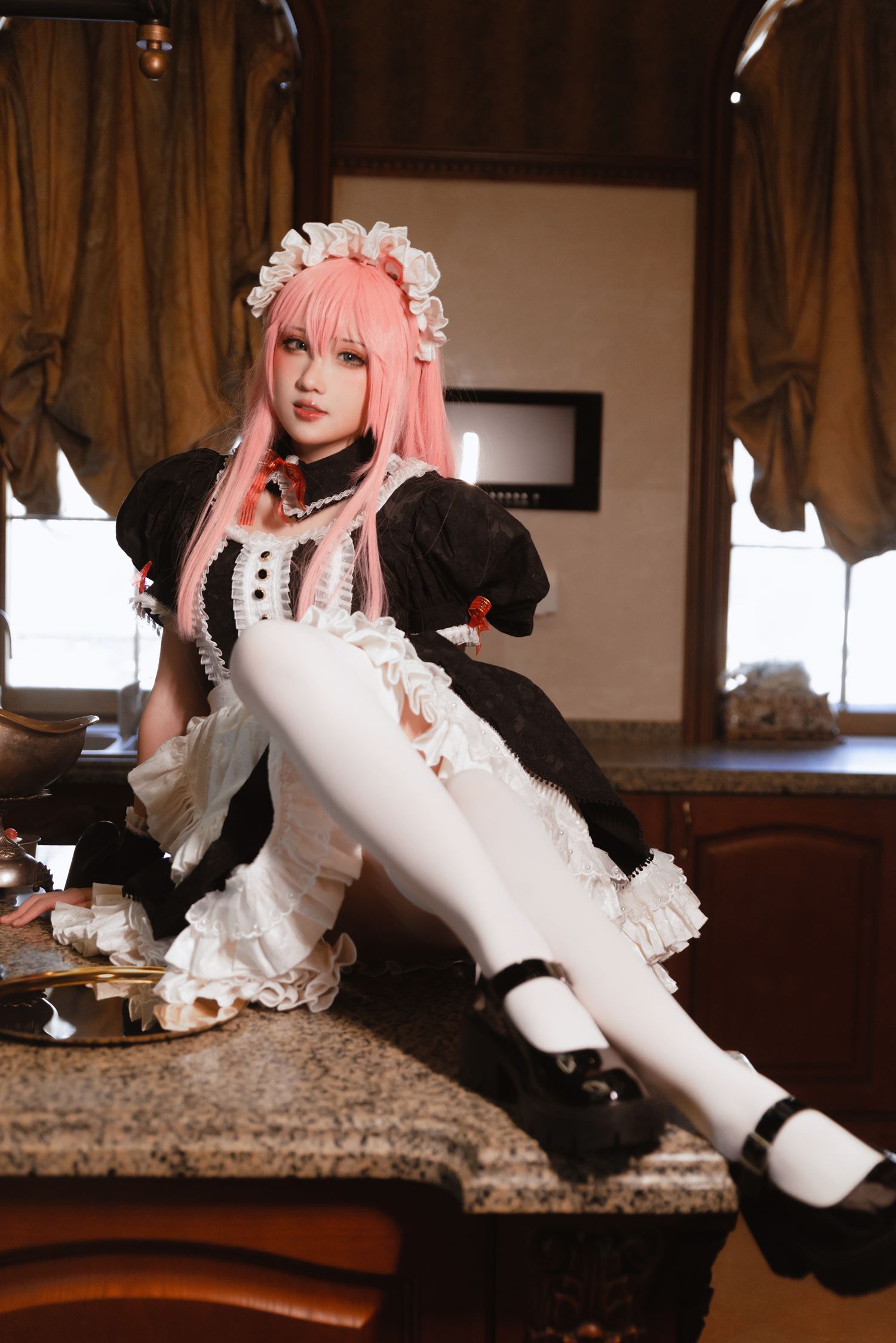 瓦斯塔亚小龙虾 女仆 [15P/309MB]