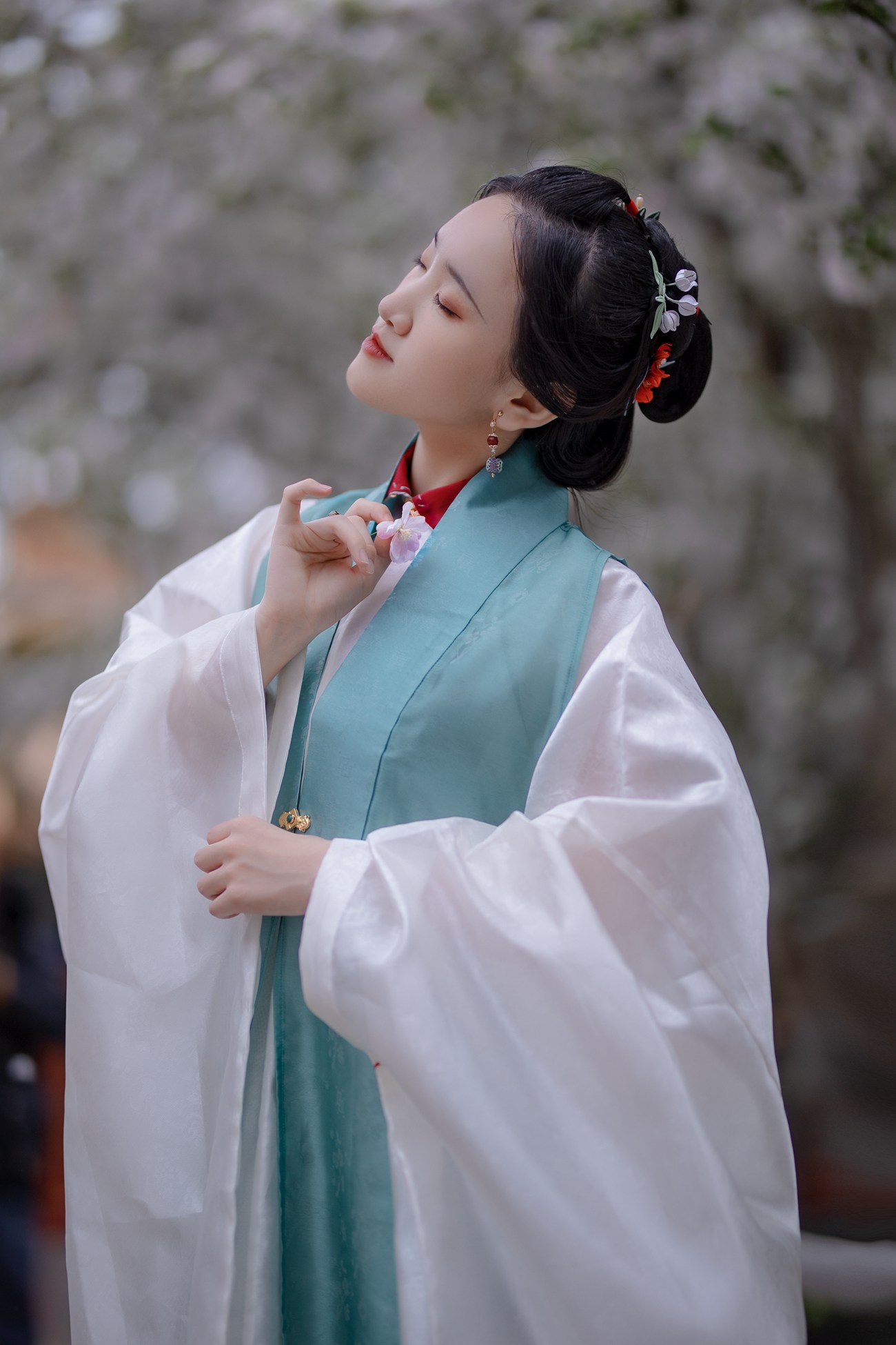 [YITUYU艺图语] 2021.08.30 花想容 晴空 [24P/453MB]