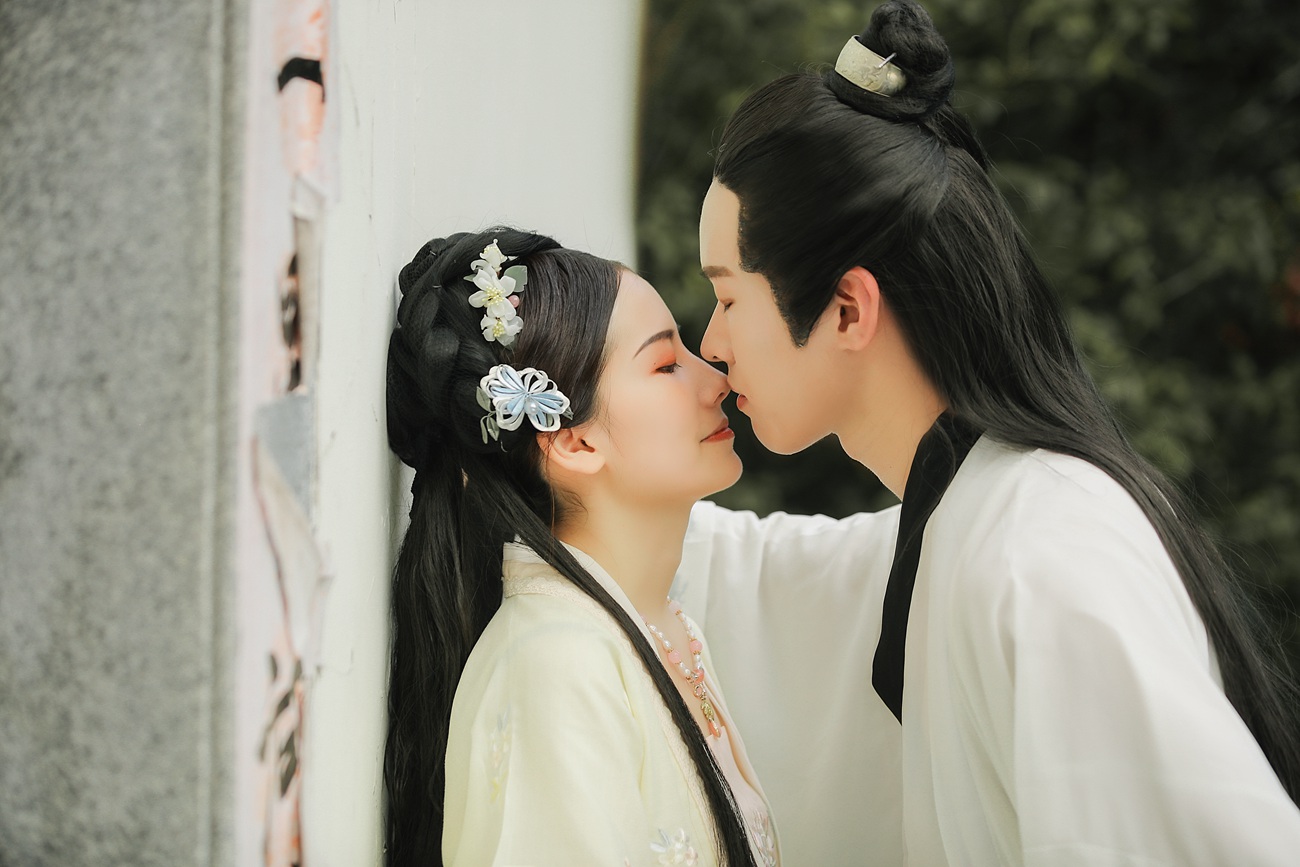 [YITUYU艺图语] 2021.09.02 花月下 小星 [22P/421MB]