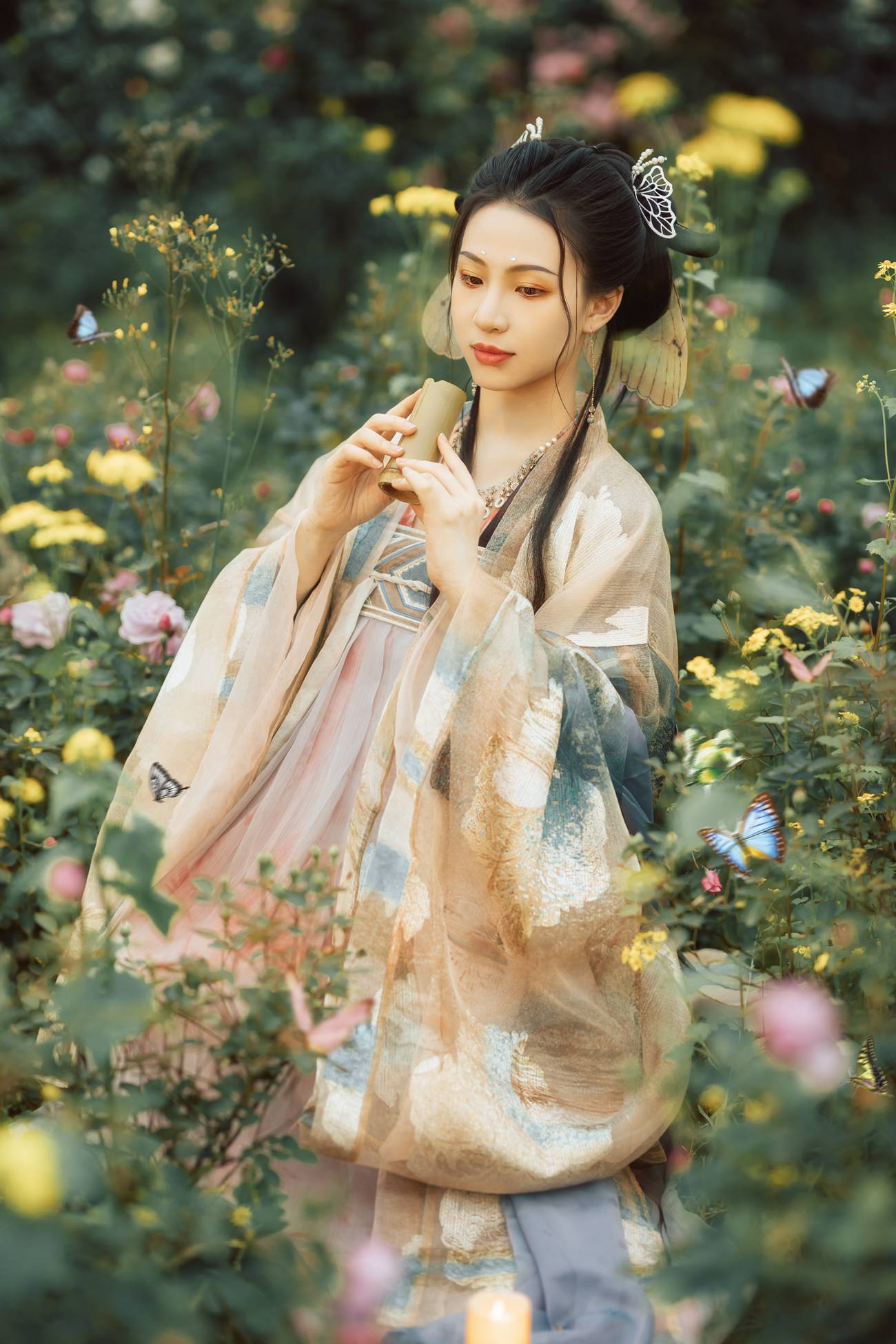 [YITUYU艺图语] 2021.08.23 侍神令·八彩 牧牧 [26P/308MB]