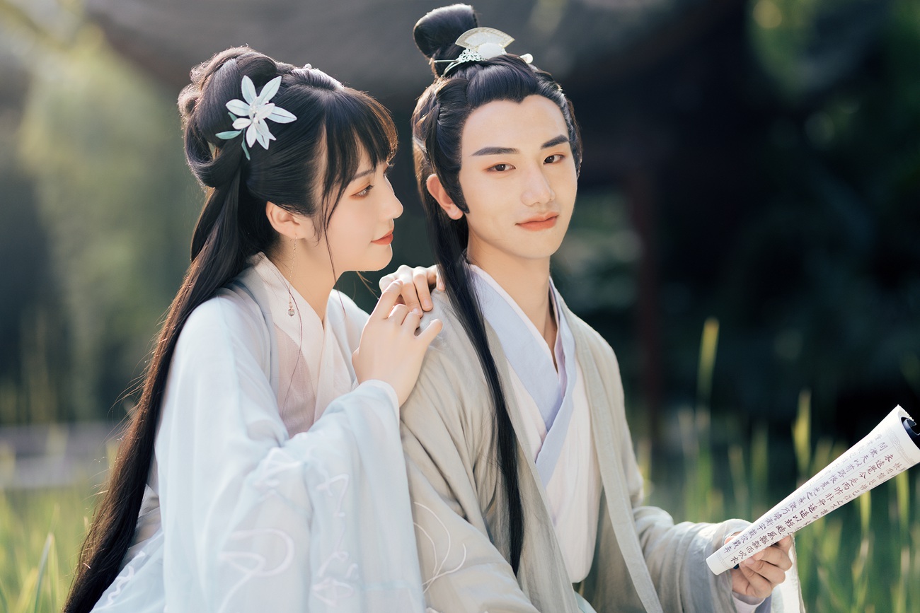 [YITUYU艺图语] 2021.08.30 神仙眷侣 清水 [28P/546MB]