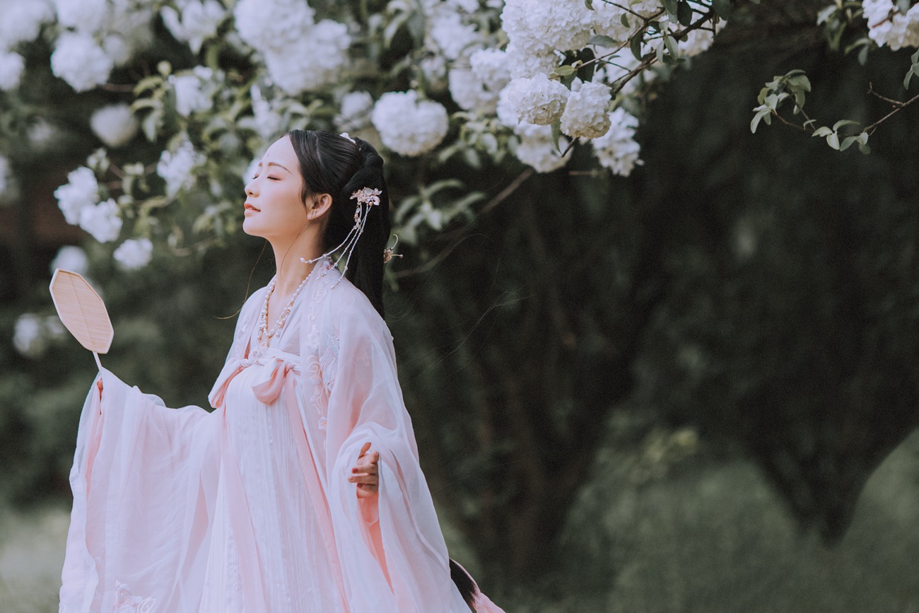 [YITUYU艺图语] 2021.09.02 满袖春 Seven [36P/382MB]