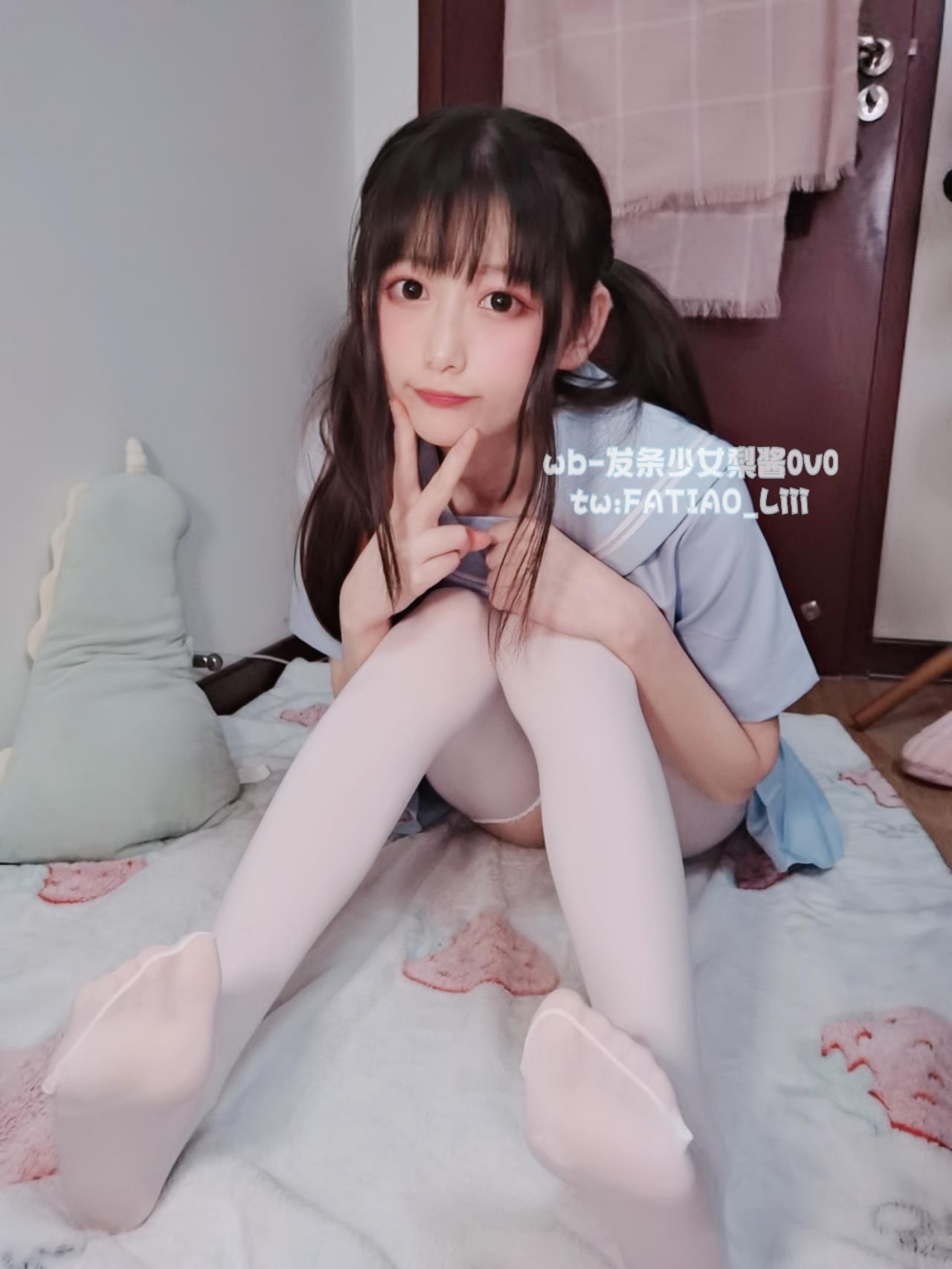 迷之呆梨(发条少女) 水蓝JK [41P/3V/111MB]