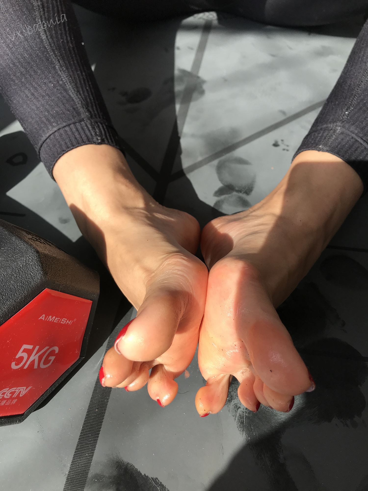 安乔乔儿(Nia乔乔)  乔乔做瑜伽[119P/502MB]