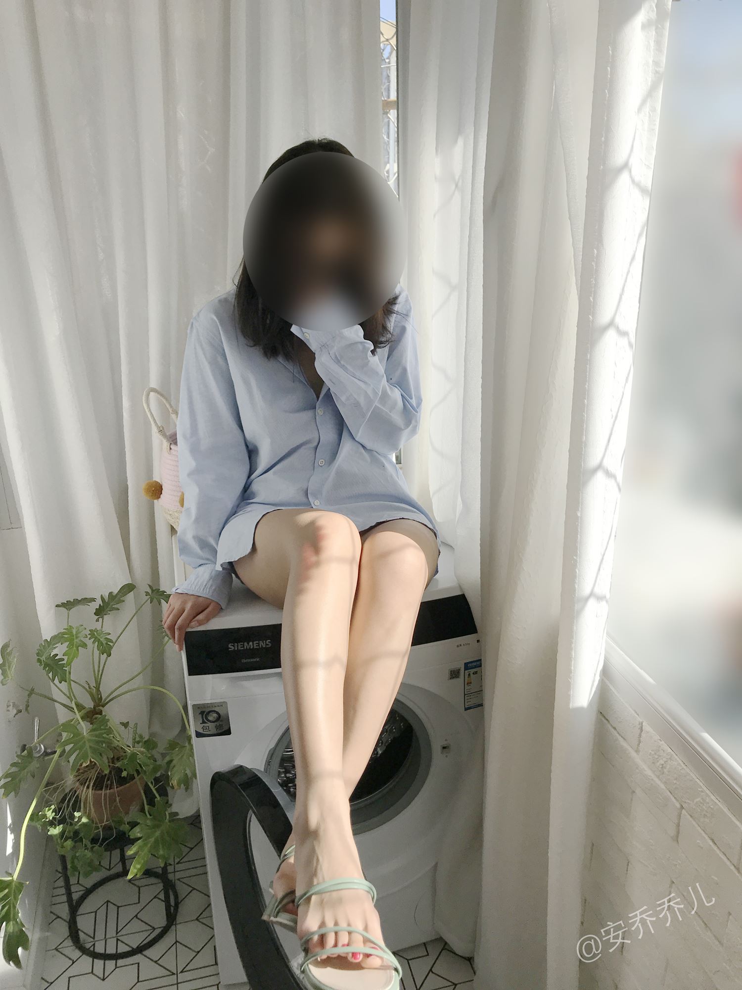 安乔乔儿(Nia乔乔) 阳台洗衣房[104P/476MB]