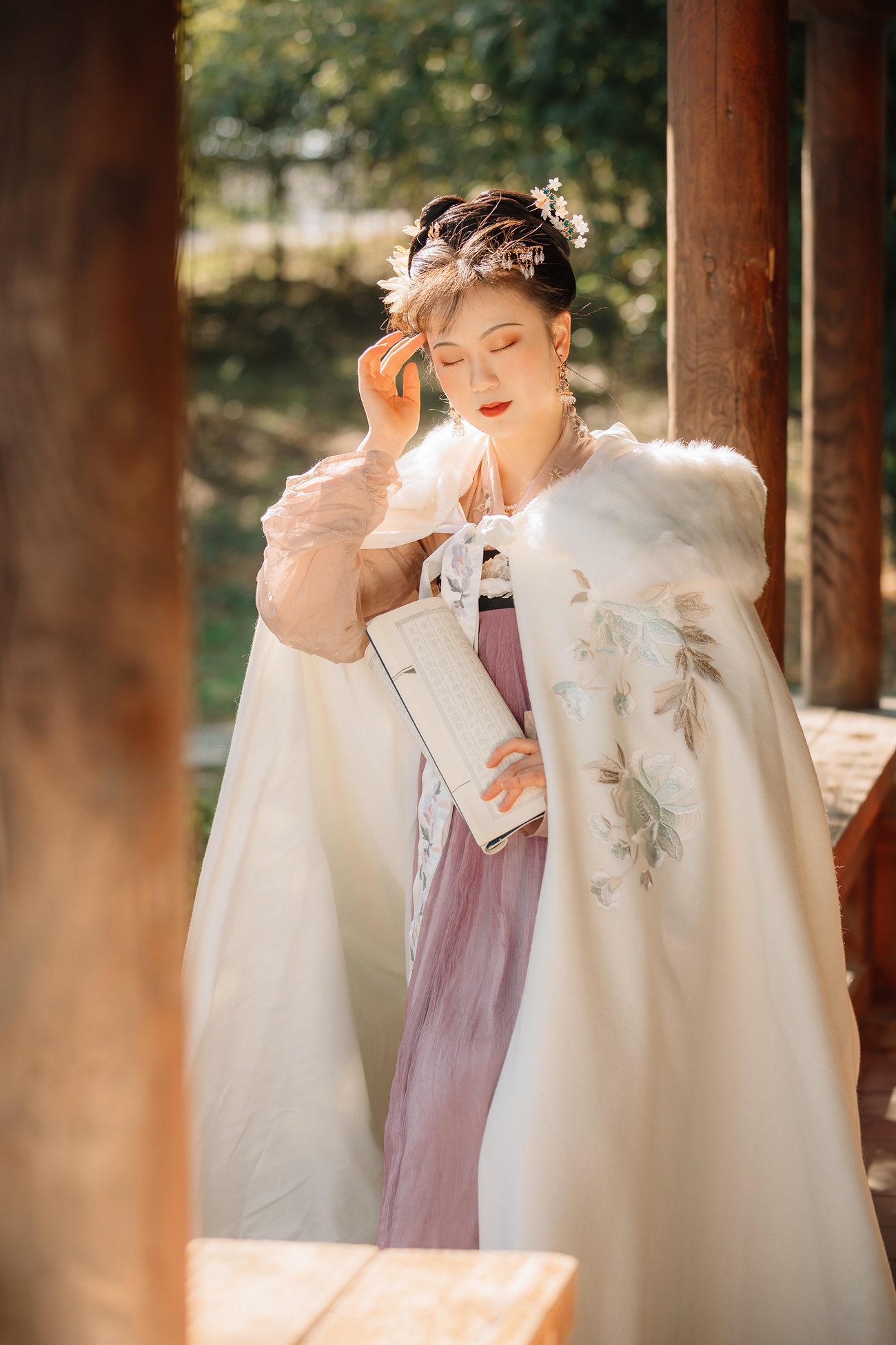 [YITUYU艺图语] 2021.08.20 锦瑟 碧山 [22P/369MB]