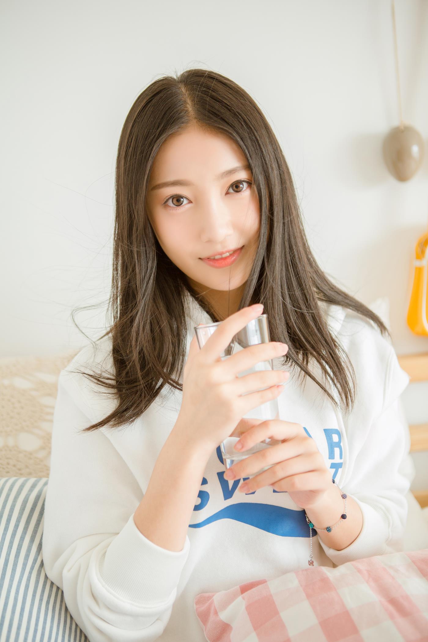 [YALAYI雅拉伊]2022.10.14 NO.980 微甜的梦[28+1P/255MB]