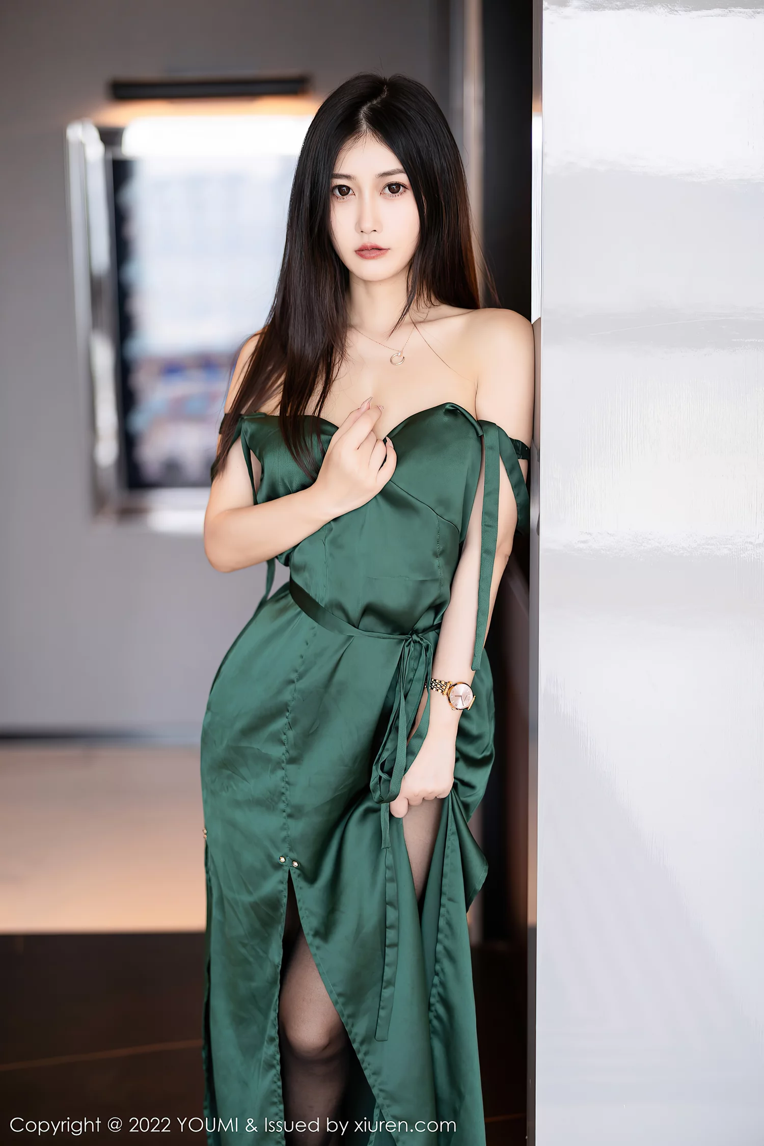 [YOUMI尤蜜荟] 2022.08.31 VOL.837 laura阿姣 黑丝长裙[71P/665MB]