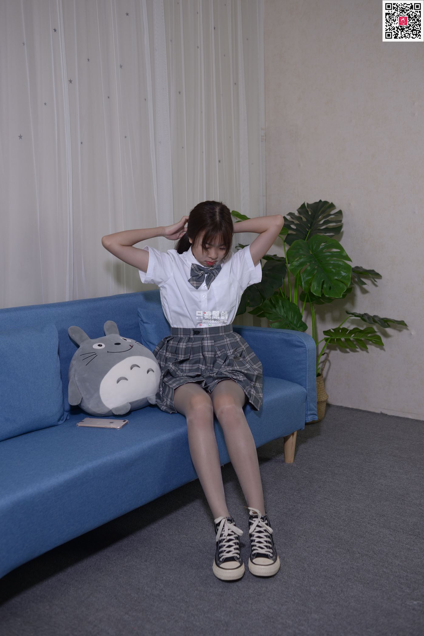 [只糖原创]NO.550 小语 穿过黑暗既是光[159P/1V/1.20GB]