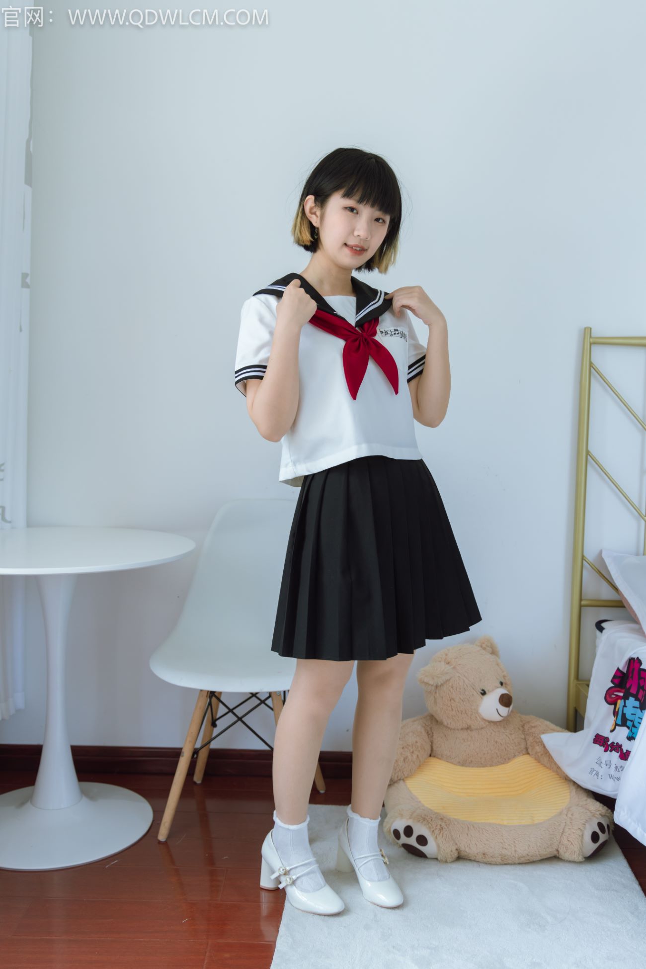 轩萧学姐 吉他妹妹 肉丝套 [61P/108MB]