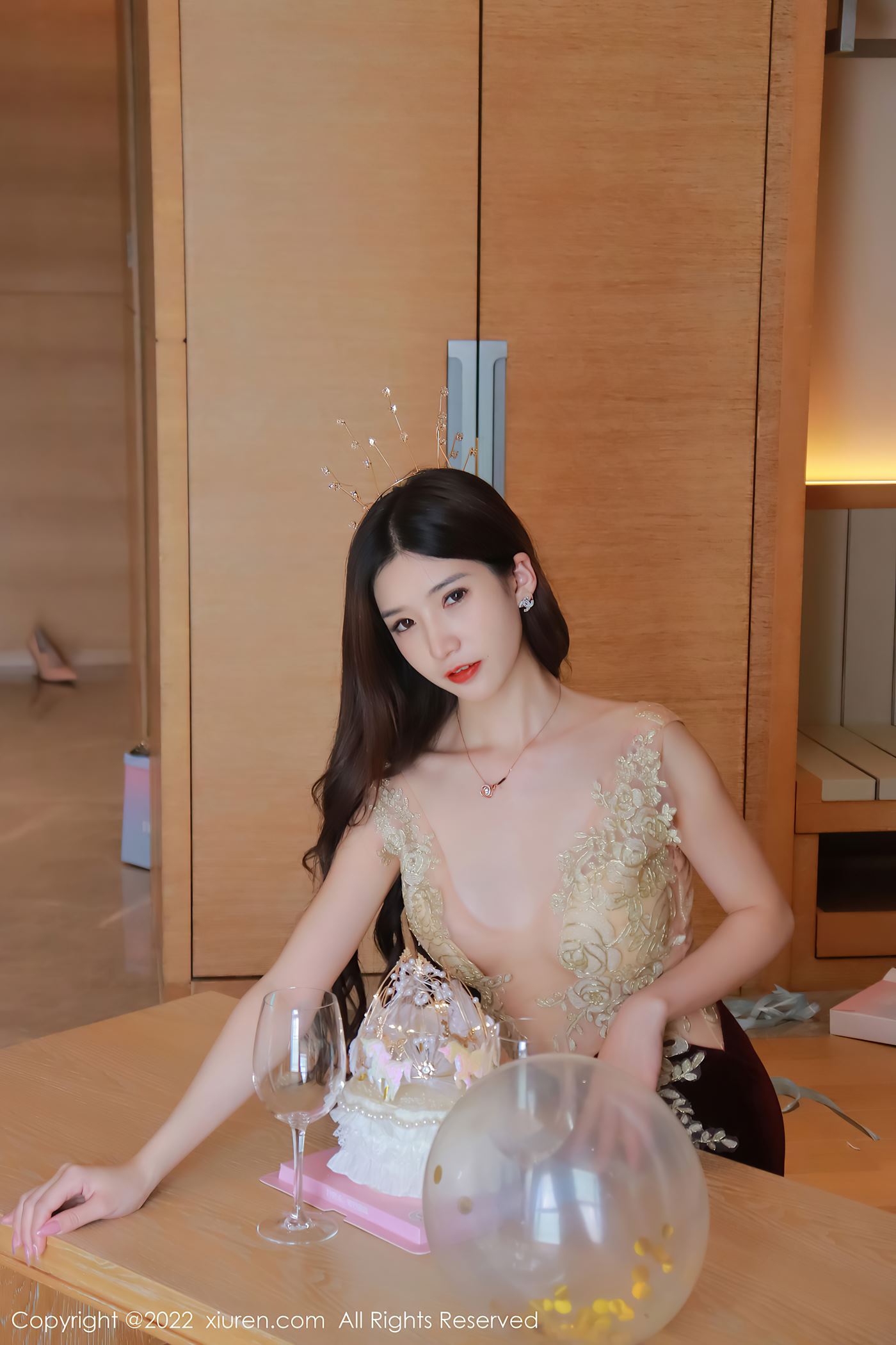 [Xiuren秀人网]2022.08.12 NO.5427 Hebe韩心雨[52+1P/584MB]