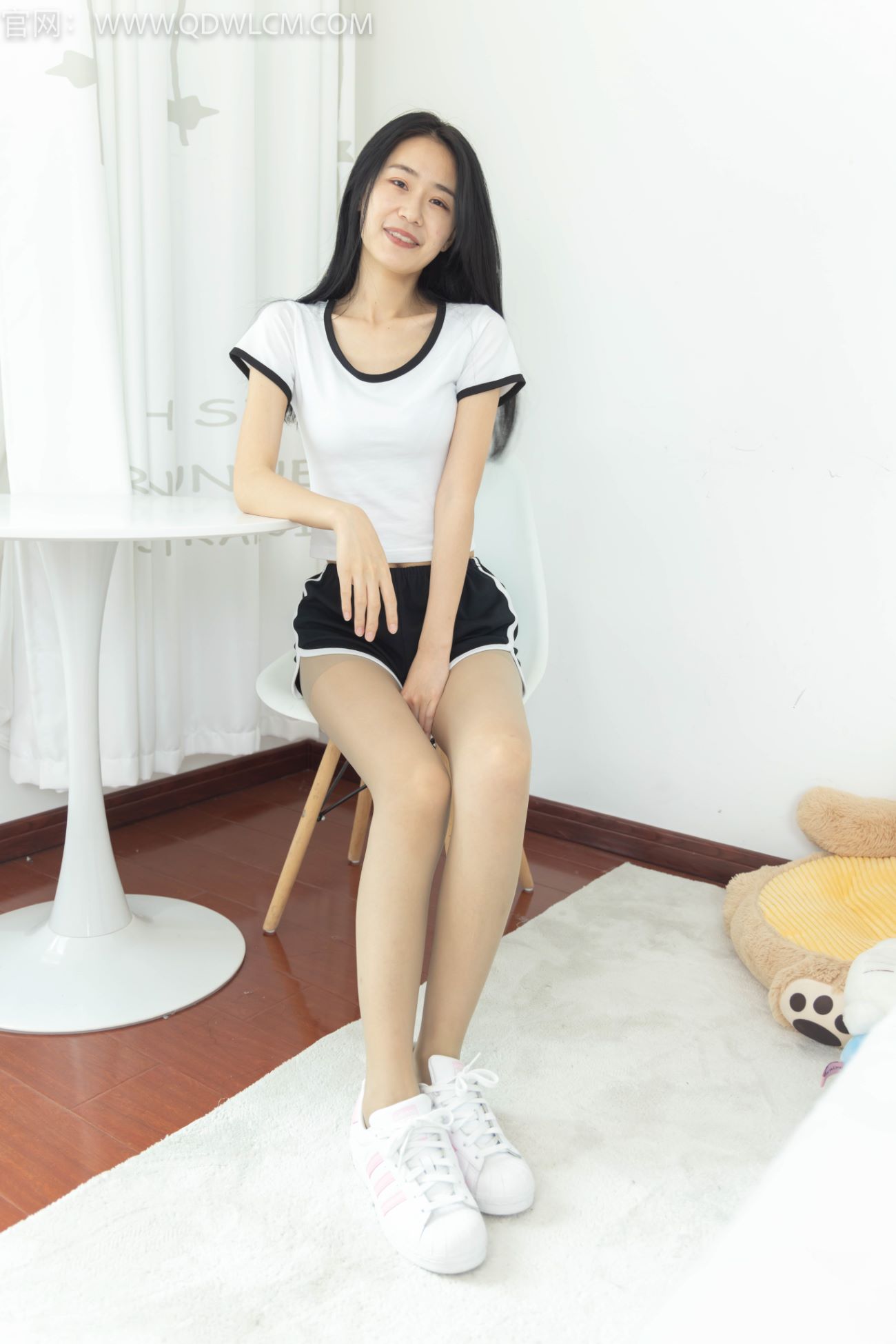 物恋传媒 NO.1201 菜菜-青涩雏菊[180+1P/1.81GB]
