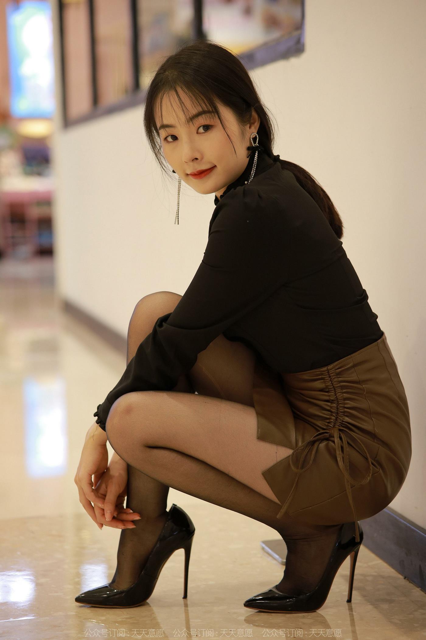 [IESS异思趣向] 2022.05.12 丝享家1086：小金《嘿丝逛街》[83P/104MB]