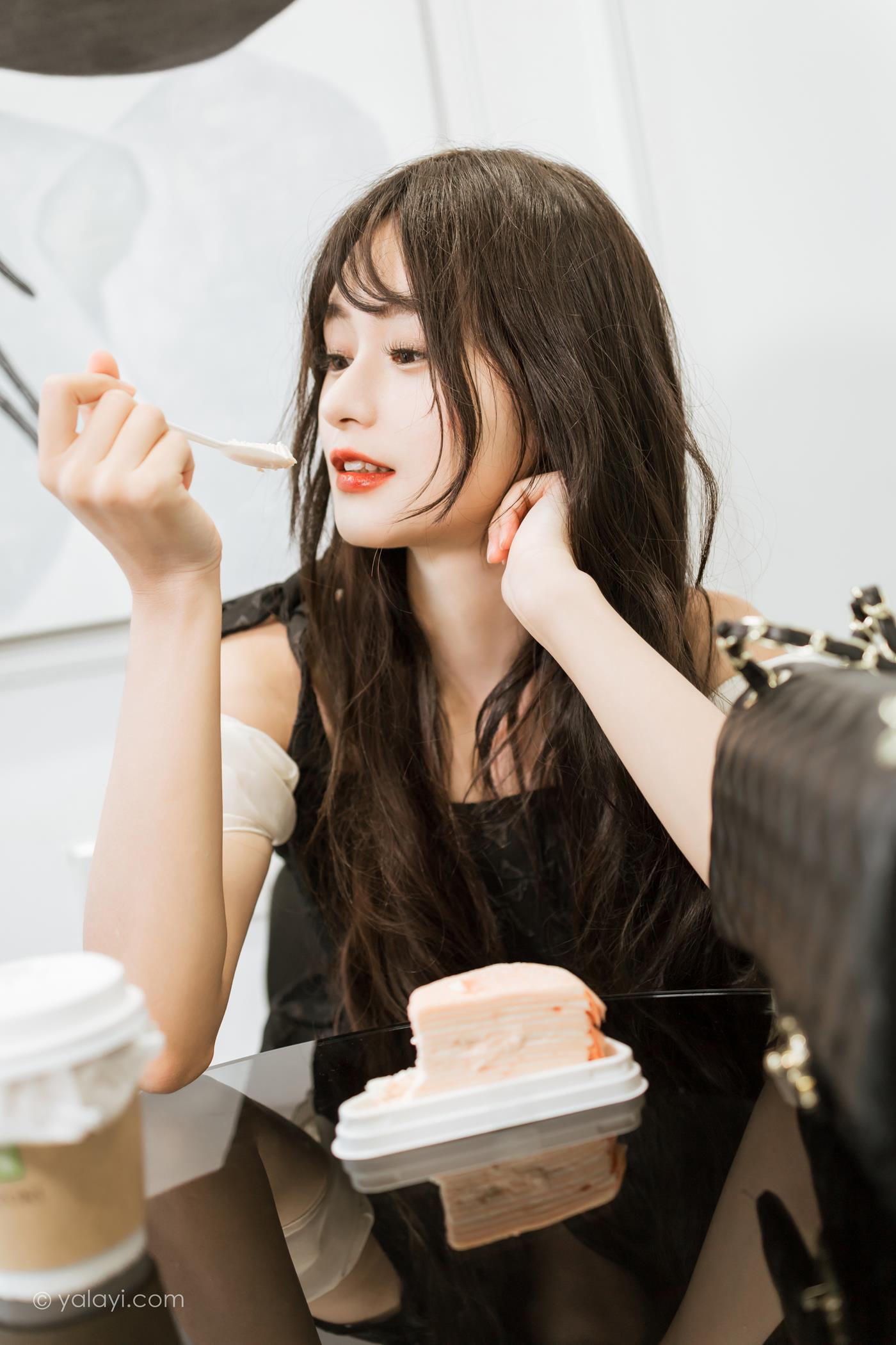 [YALAYI雅拉伊]2022.09.26 NO.976 沦陷 小亭[45+1P/445MB]