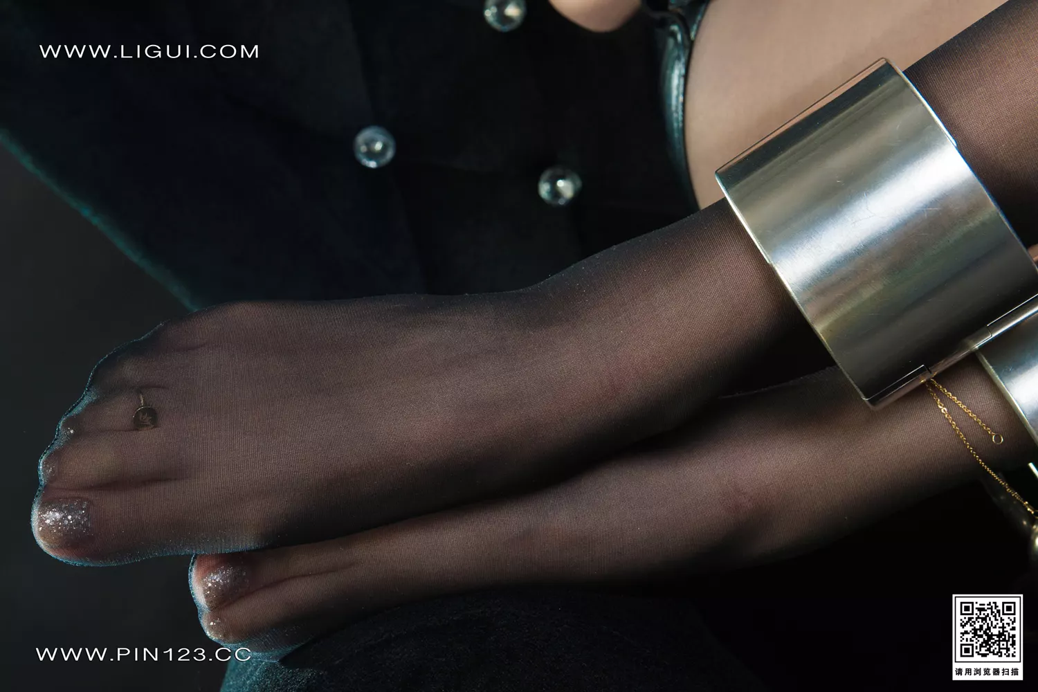 [Ligui丽柜]2022.08.26 警花沦陷 小智贤[69+1P/85.9MB]