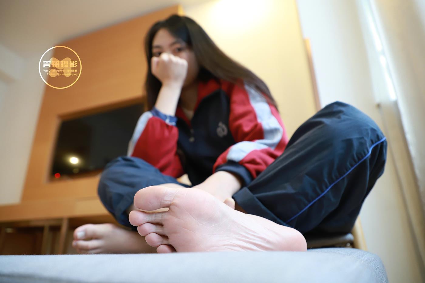 [誉铭传媒]袜足摄影 2022年 NO.002[100P/1V/1.15GB]