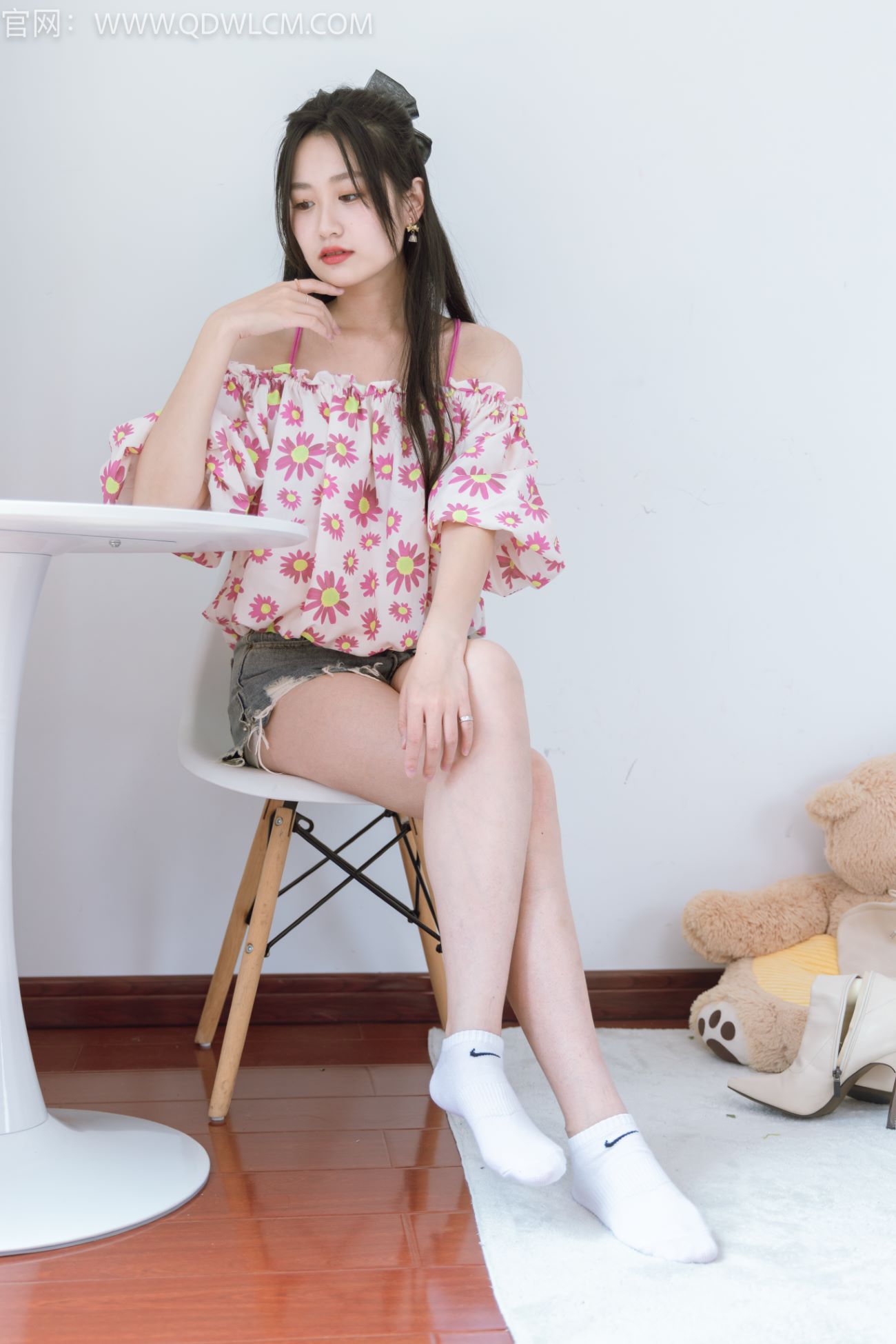 物恋传媒 NO.1233 小敏-万絮般的思念[170P/1V/4.01GB]