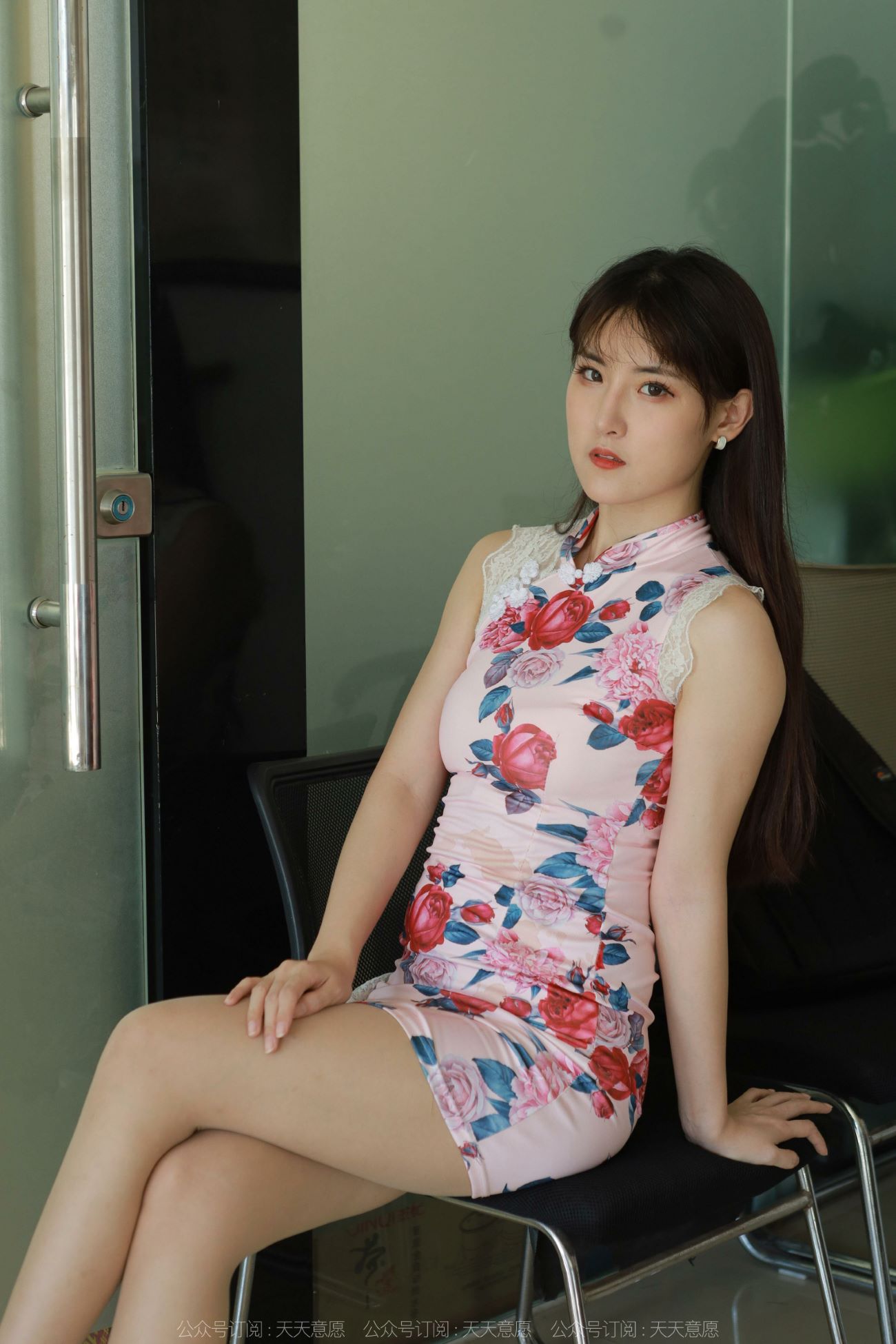 [IESS异思趣向] 耽丝 220818小宝 [87P/76MB]