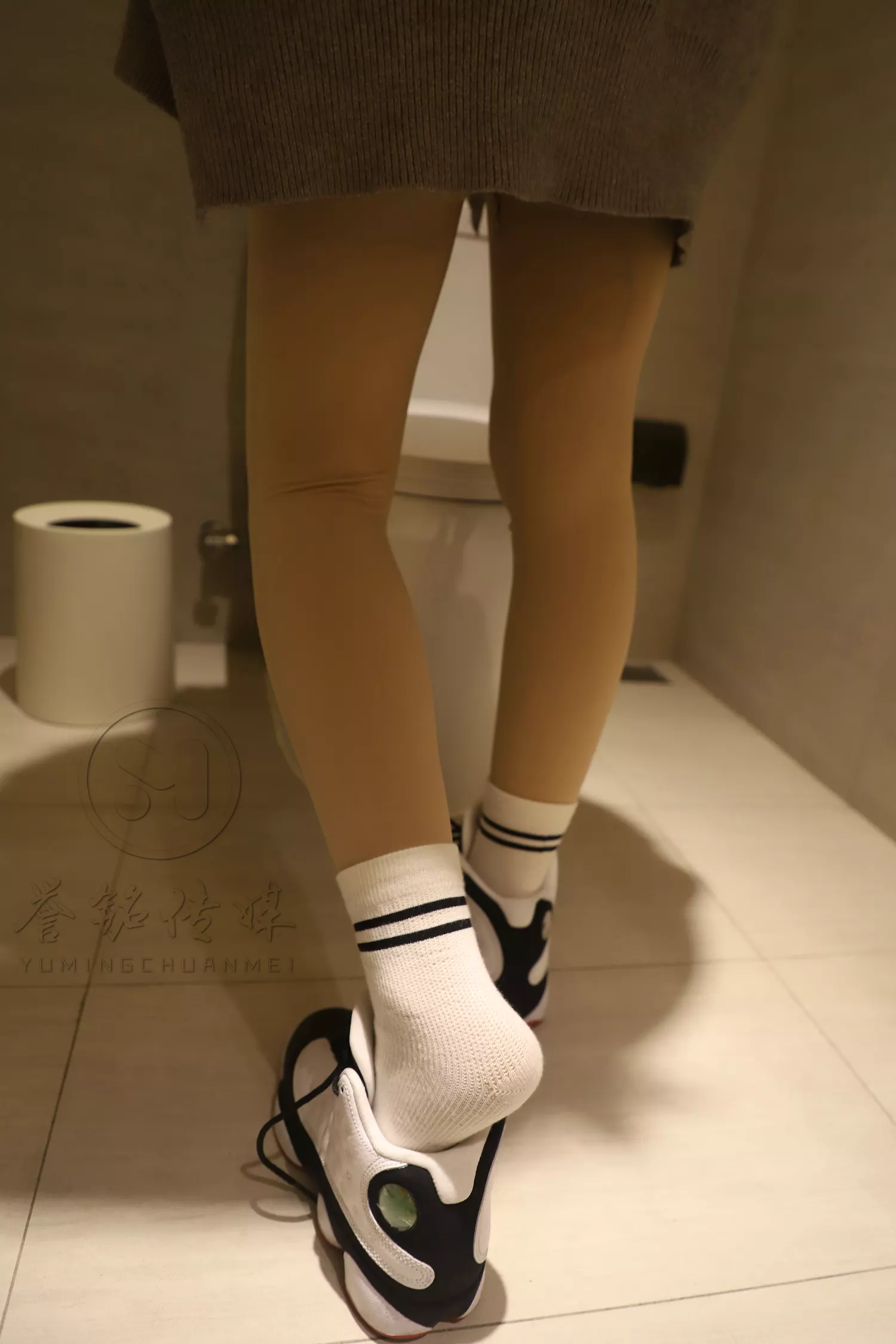 [誉铭传媒]袜足摄影 2019年 NO.014 卫生间丝足[140P/828MB]