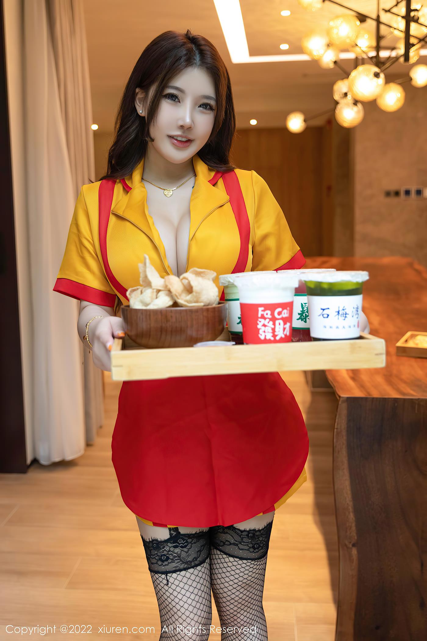 [Xiuren秀人网]2022.08.29 NO.5509 小海臀Rena[56+1P/575MB]