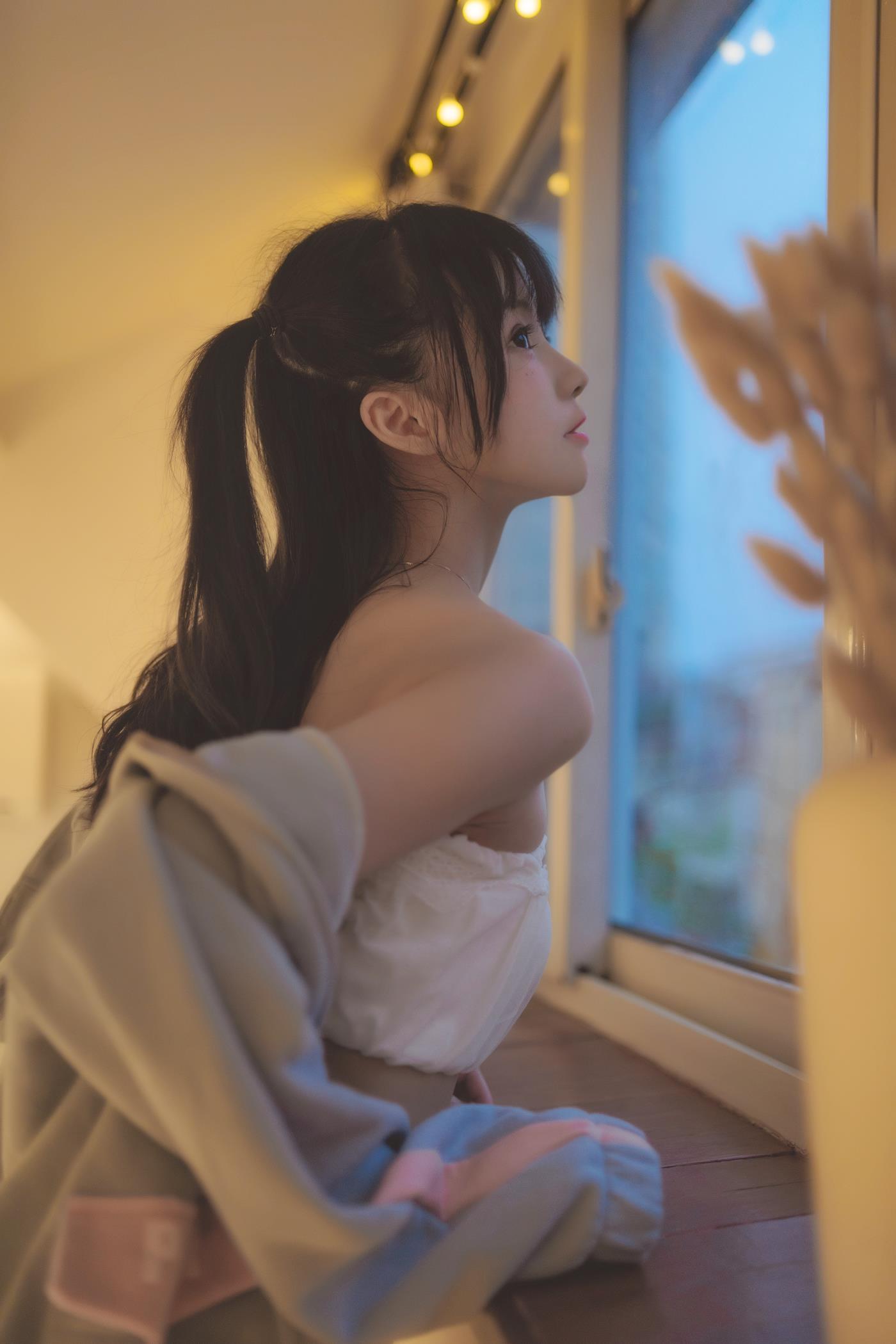 桜桃喵 - 碎星[19P/324MB]