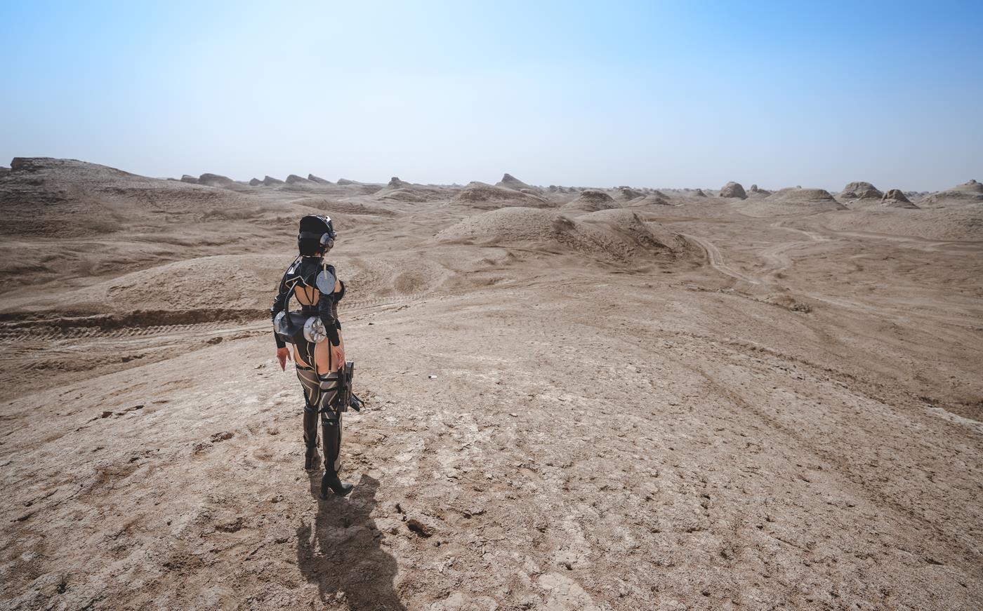 秋和柯基(夏小秋秋秋) - 荷光者梵蒂[30P/1V/880MB]