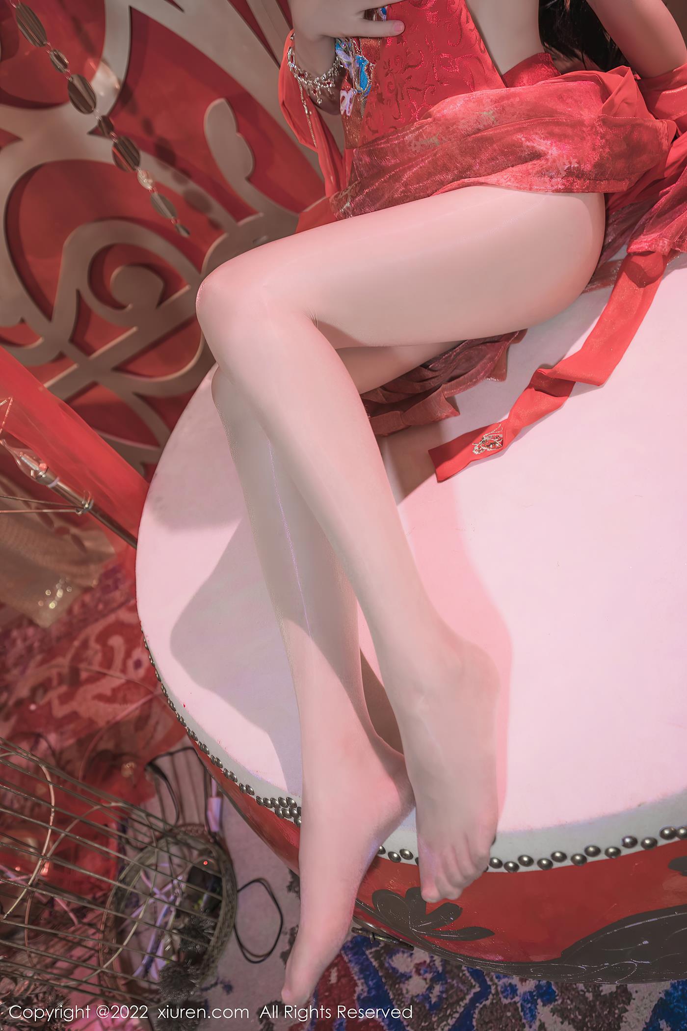 [Xiuren秀人网]2022.10.12 NO.5699 利世[63+1P/656MB]