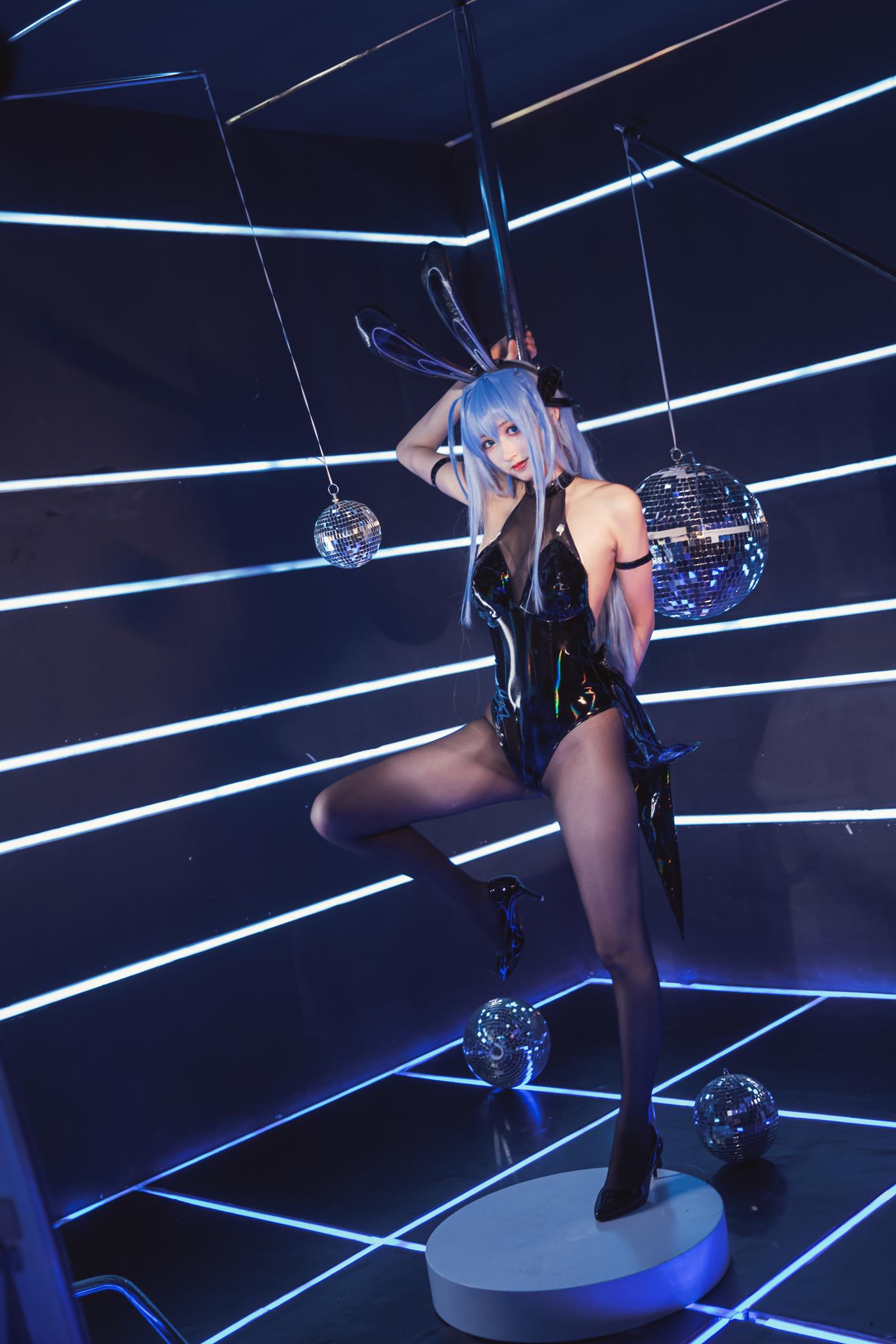 Luisa_零纱 新泽西兔女郎 [35P/424MB]