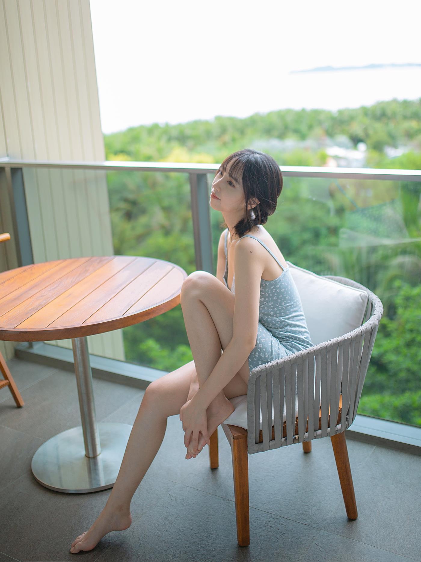 次元少女念雪ww  无尽夏 [27P/220MB]