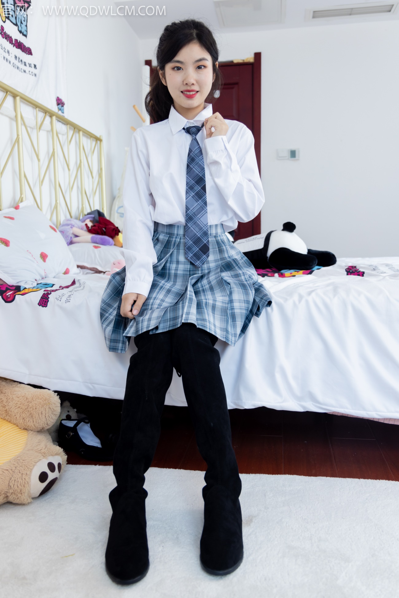 物恋传媒 NO.1276 米米-空气中的青草香[142P/1V/3.51GB]