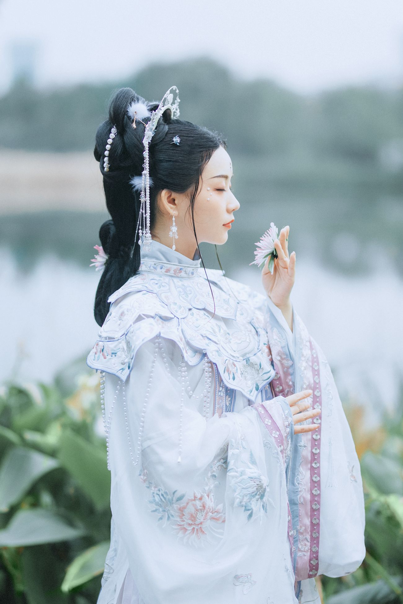 [YITUYU艺图语] 2021.10.19 清寒里 Seven [42P/819MB]