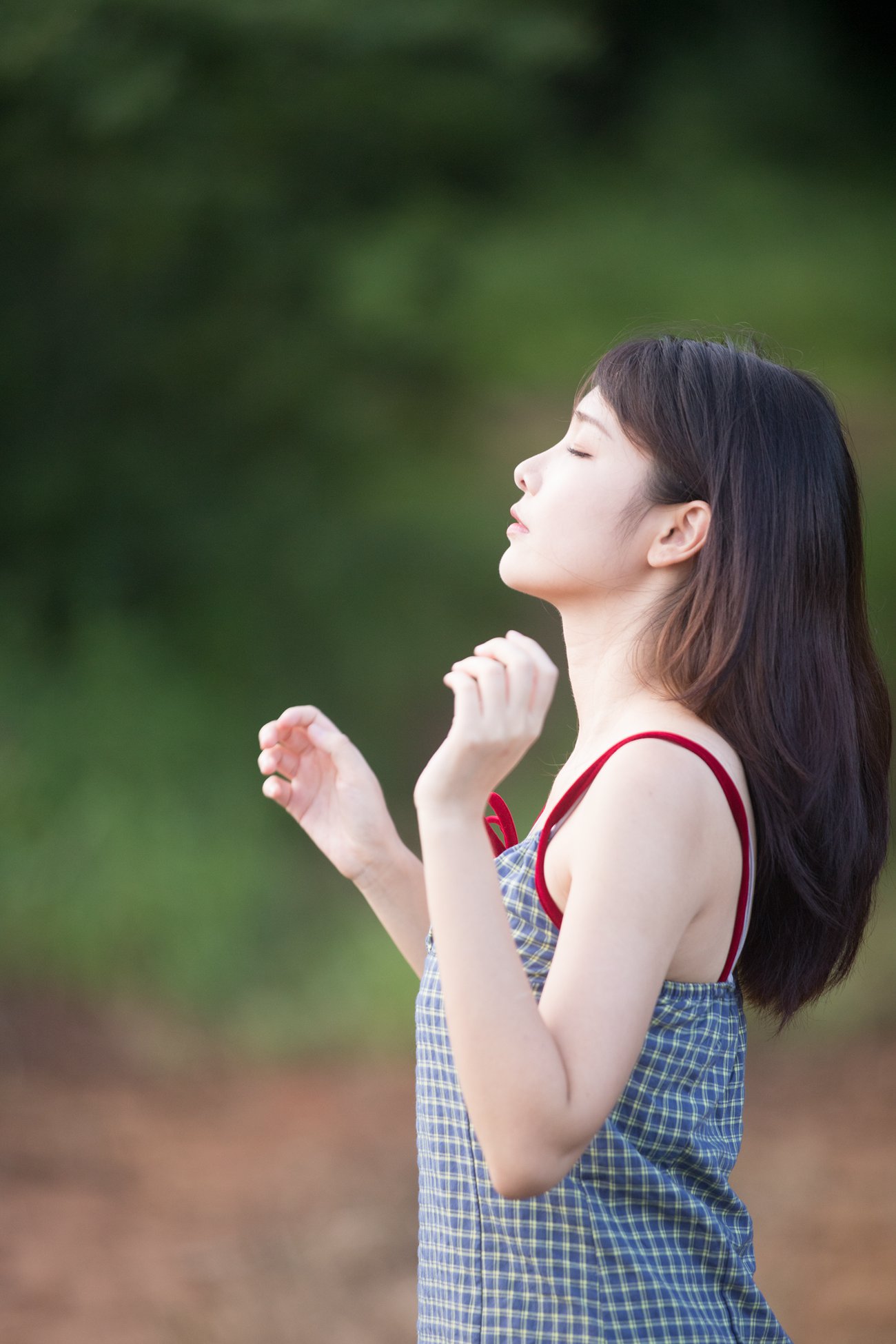 [YITUYU艺图语] 2021.11.06 忘忧草 湘湘 [22P/300MB]