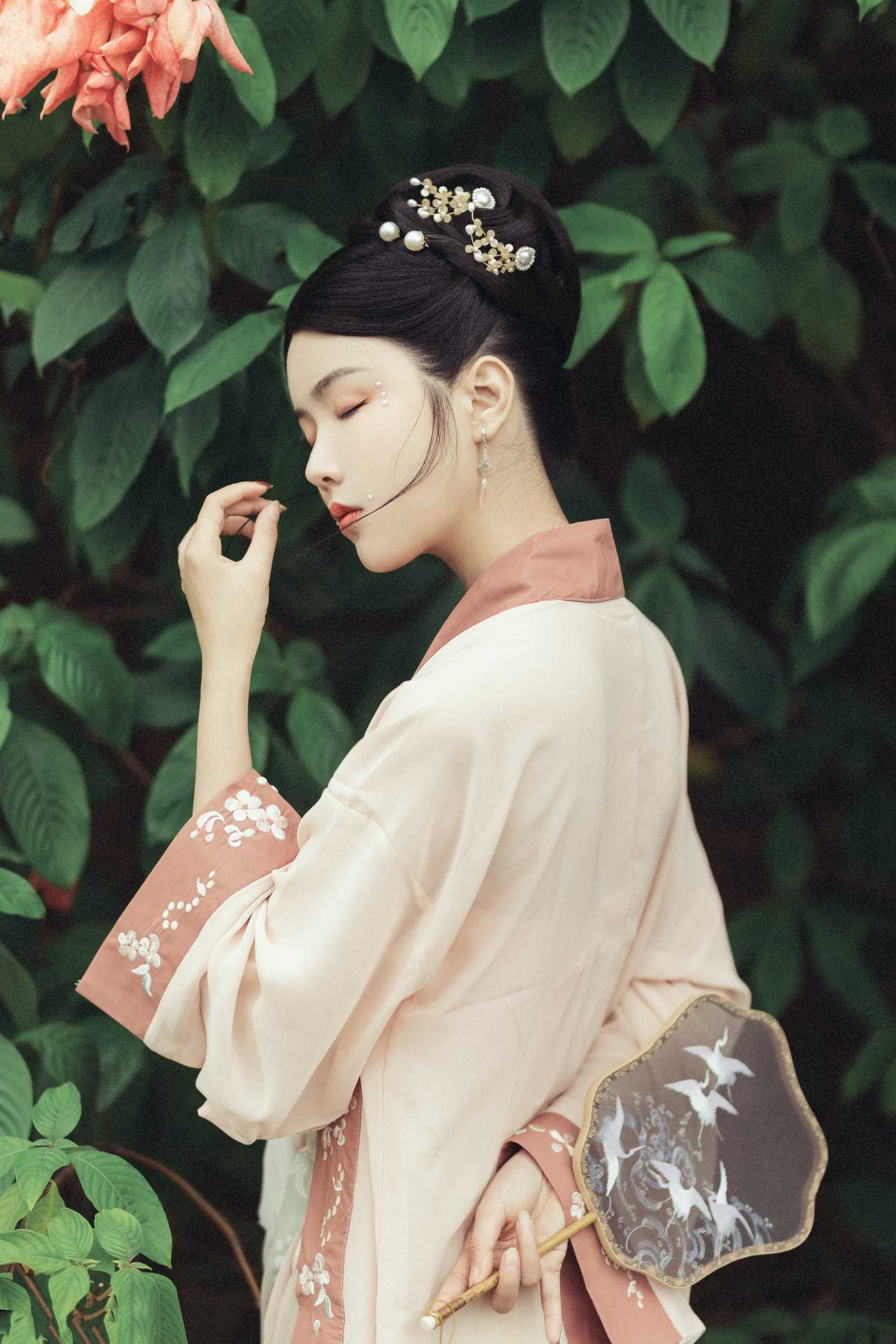 [YITUYU艺图语] 2022.01.04 花期不待 三重子 [27P/579MB]