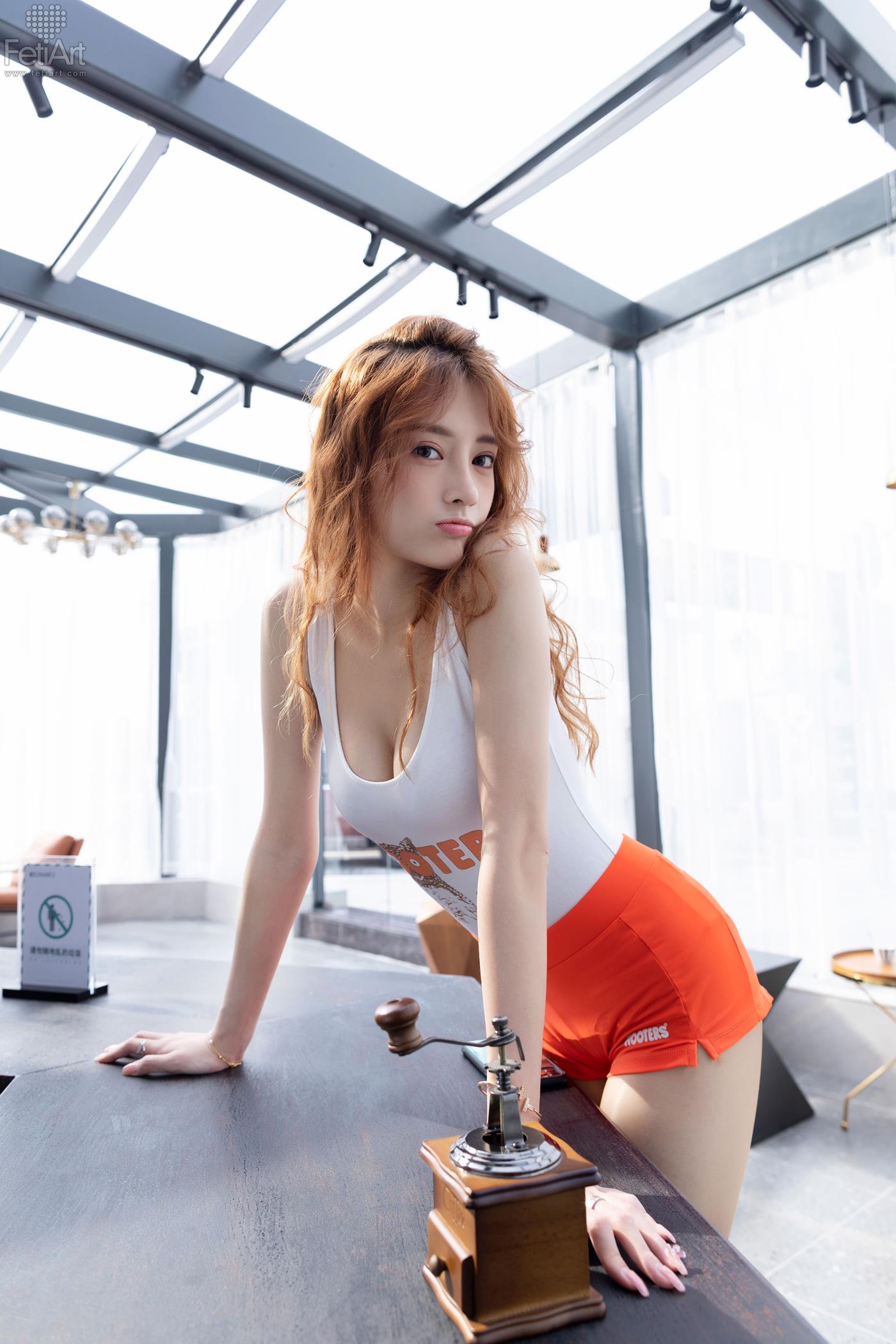 [FetiArt尚物集]NO.022 Hooters Girl Is Working MODEL-Cherry[36+1P/92MB]