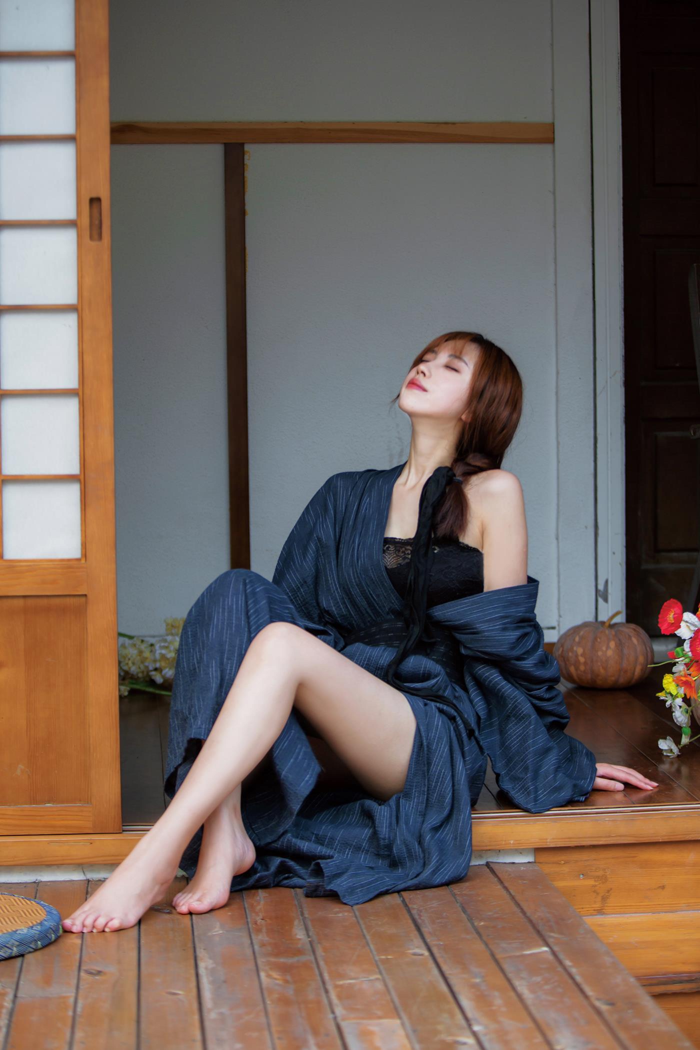 次元少女念雪ww  蝶与刀 [25P/247MB]