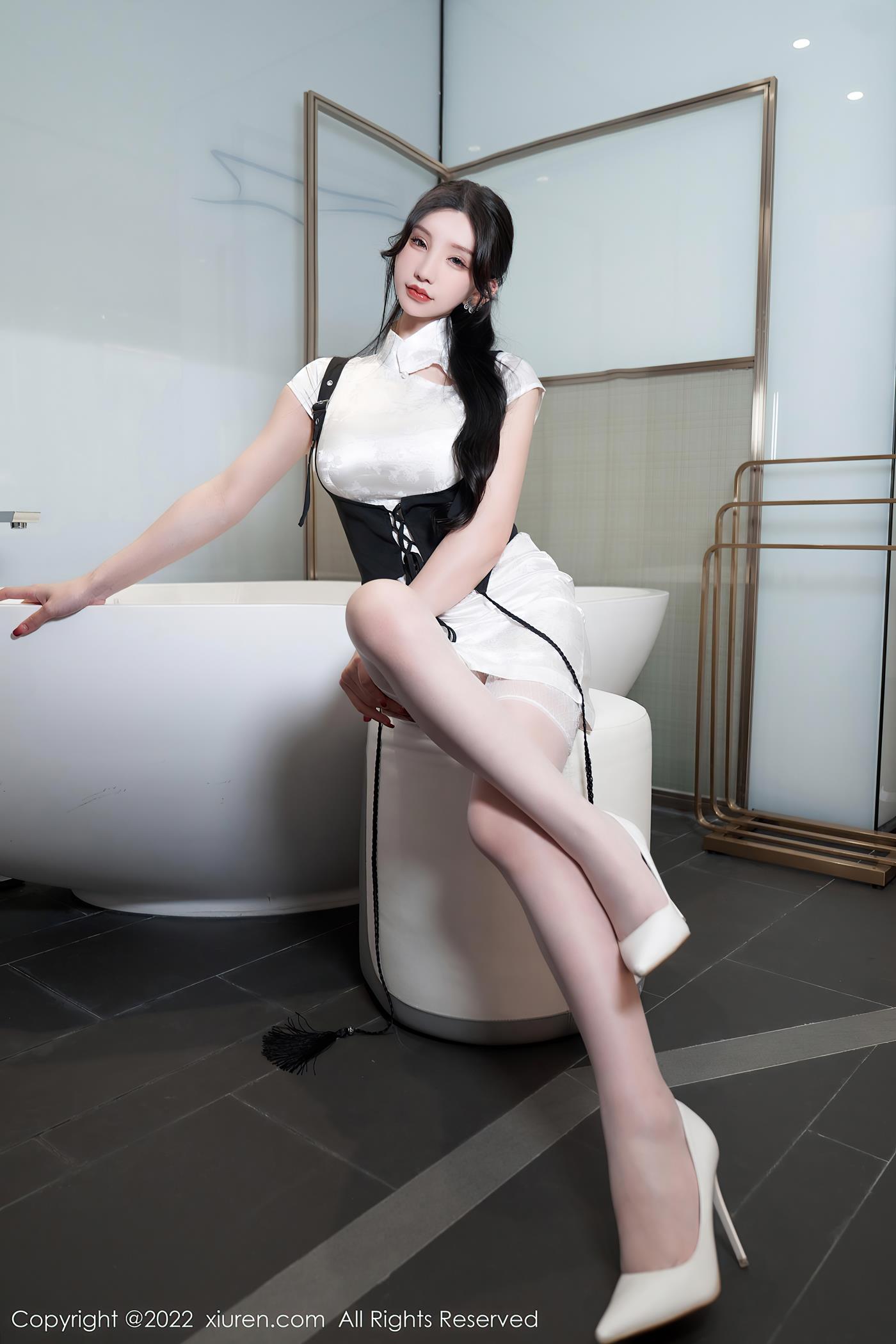 [Xiuren秀人网]2022.10.12 NO.5701 周于希Sally[75+1P/531MB]