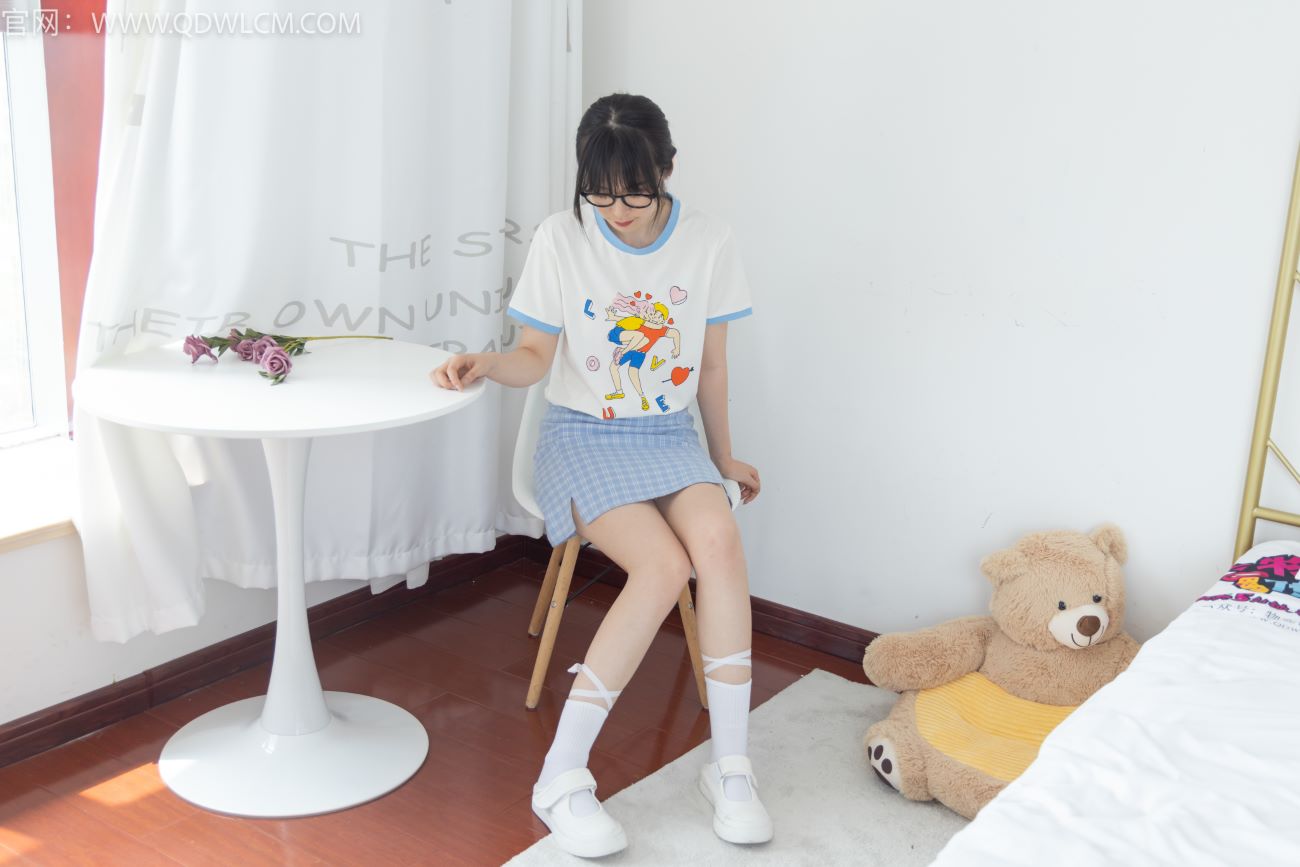 物恋传媒 NO.1248 兮兮-生于尘埃[149P/1V/3.54GB]