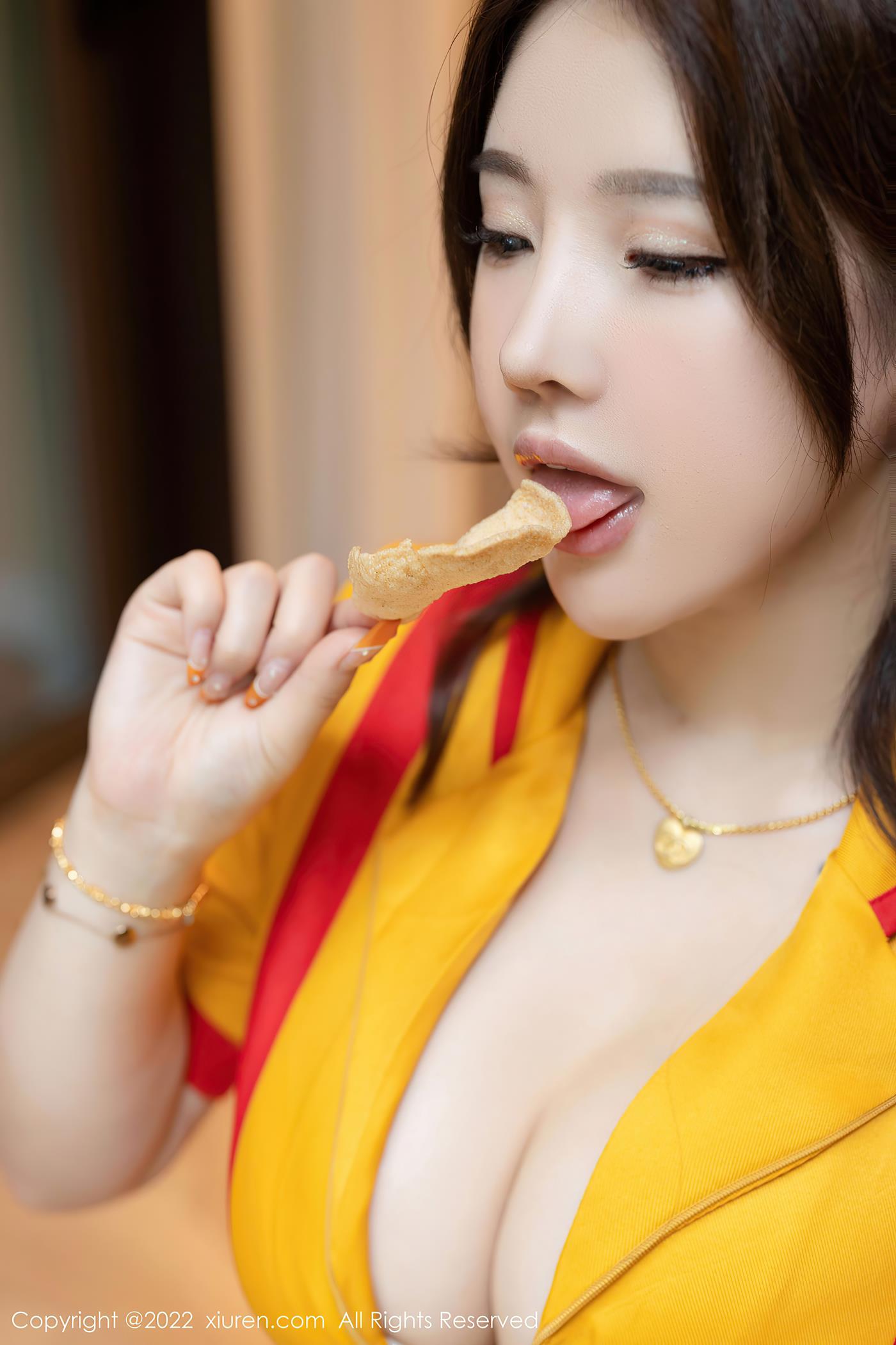 [Xiuren秀人网]2022.08.29 NO.5509 小海臀Rena[56+1P/575MB]