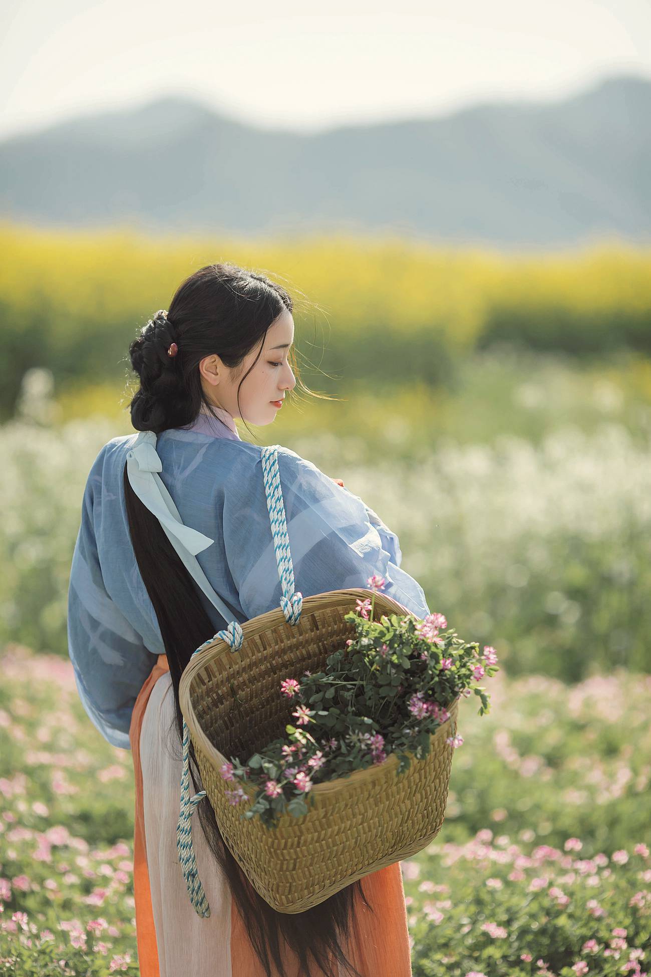 [YITUYU艺图语] 2022.01.11 诗经 小清菡 [33P/287MB]
