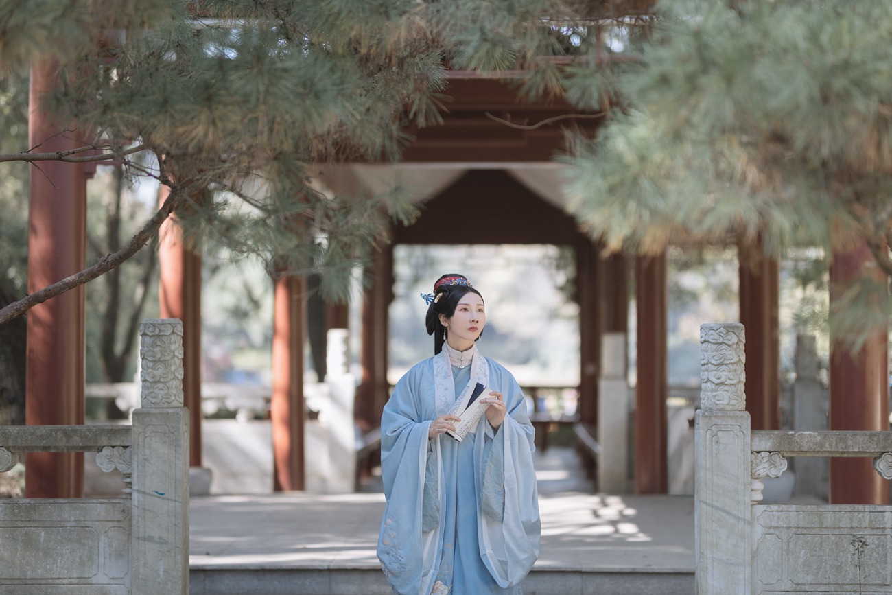 [YITUYU艺图语] 2021.10.23 相思如绪 唱小游 [25P/218MB]