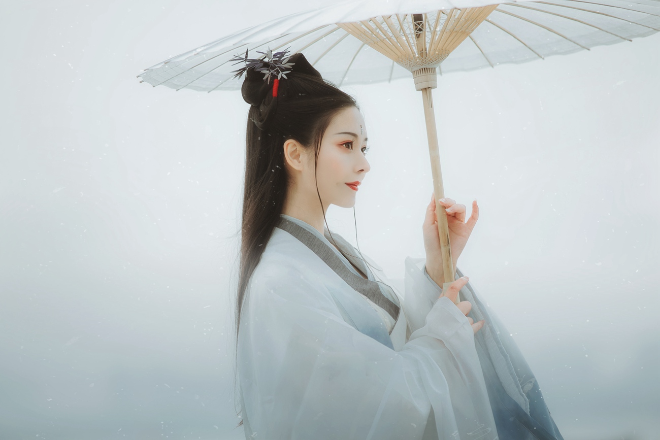 [YITUYU艺图语] 2021.10.28 海底月 葵花花花儿 [20P/93MB]